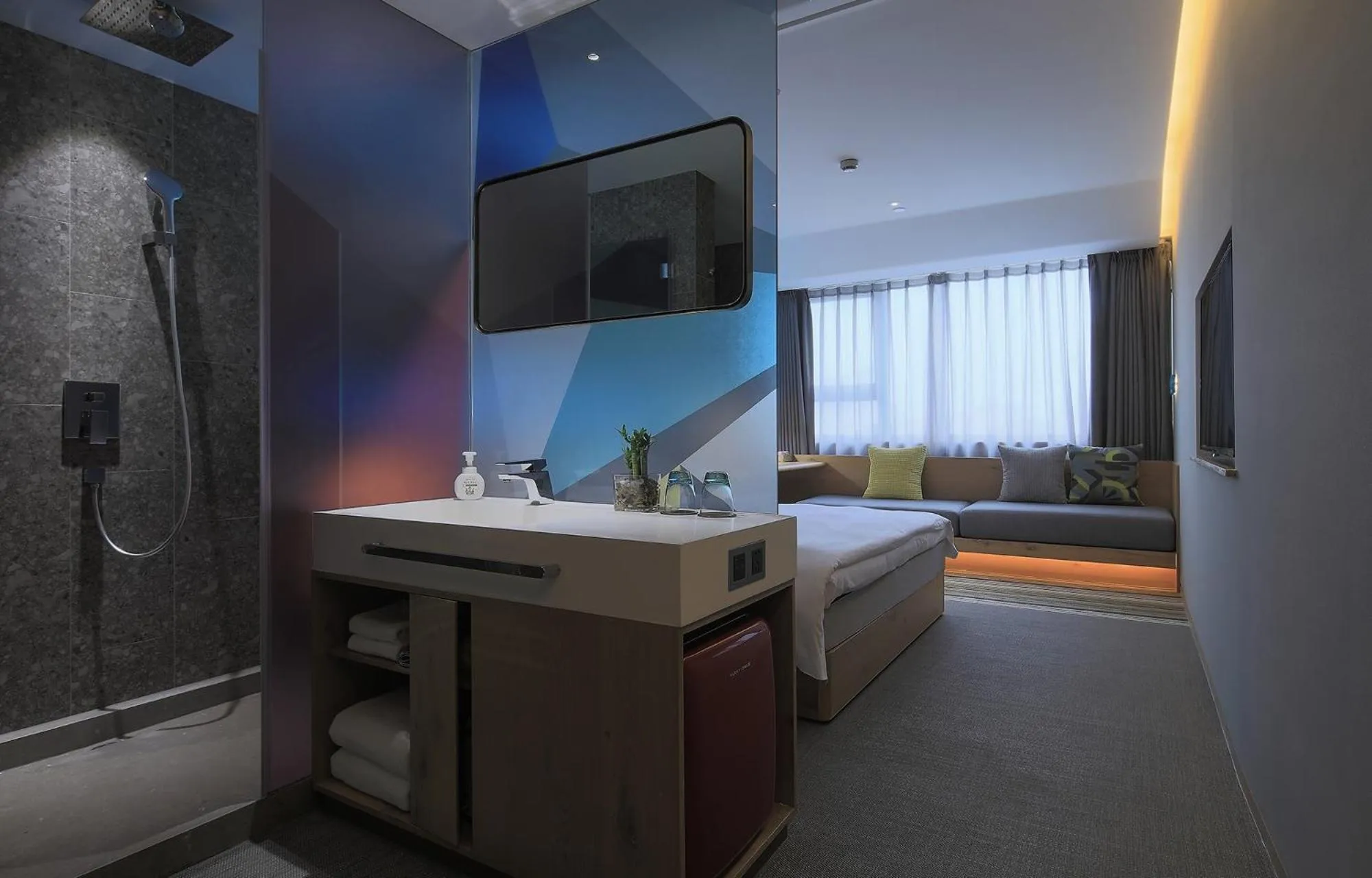 Shower, Bed in EBO Hotel (Hangzhou West Lake)
