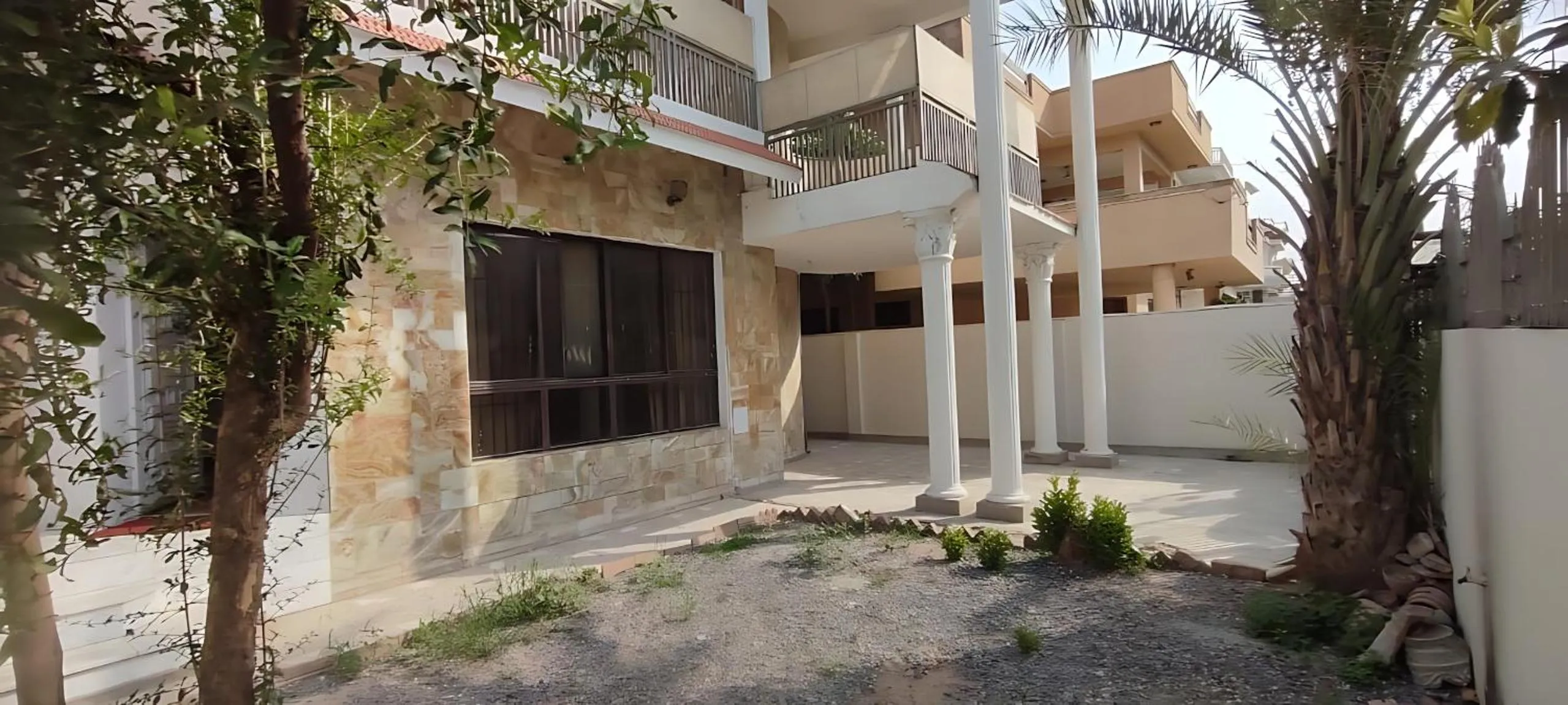 Property building in Mulberry Guest House F-11