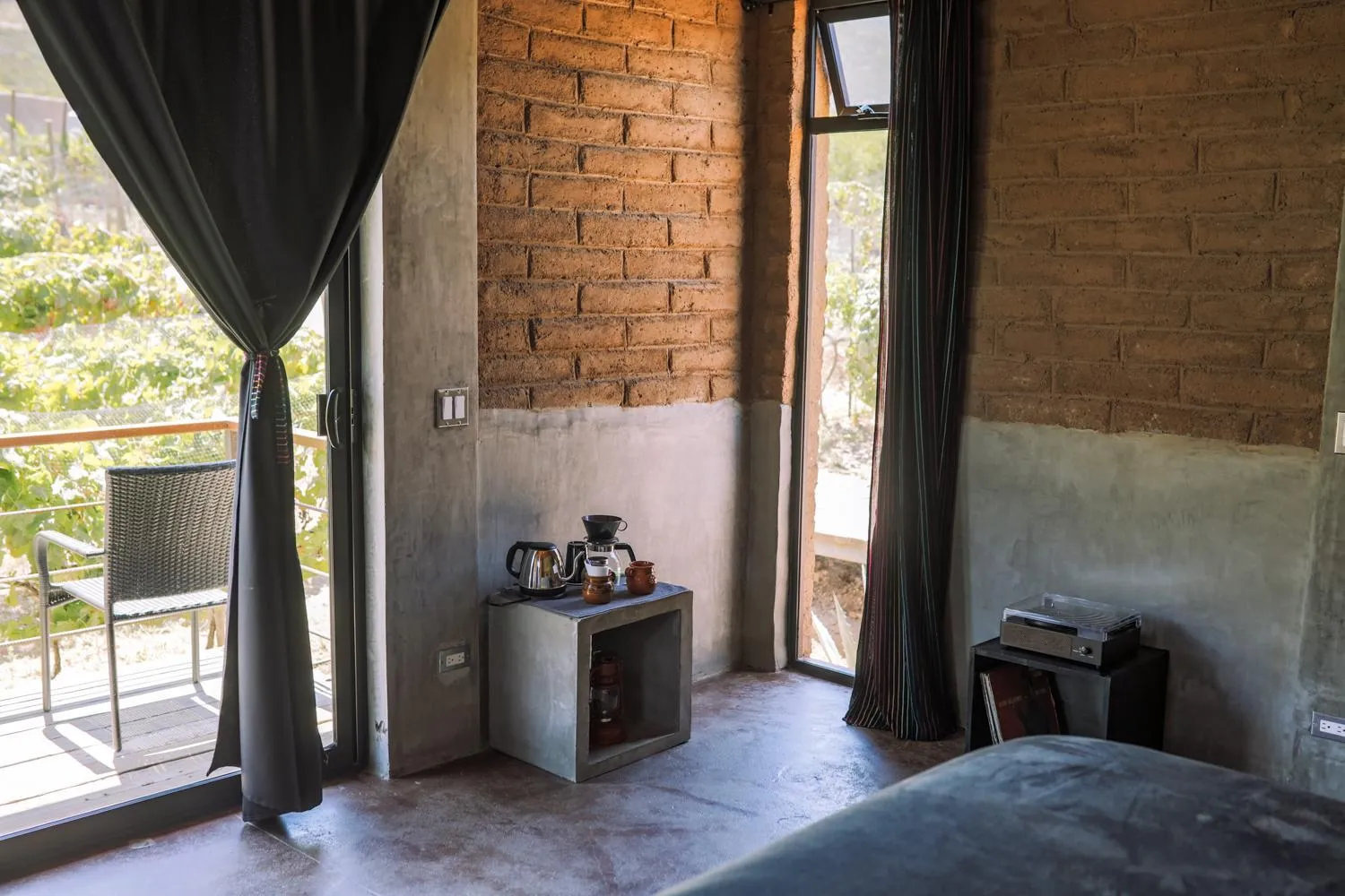 Bedroom in UvaUva eco-retreat