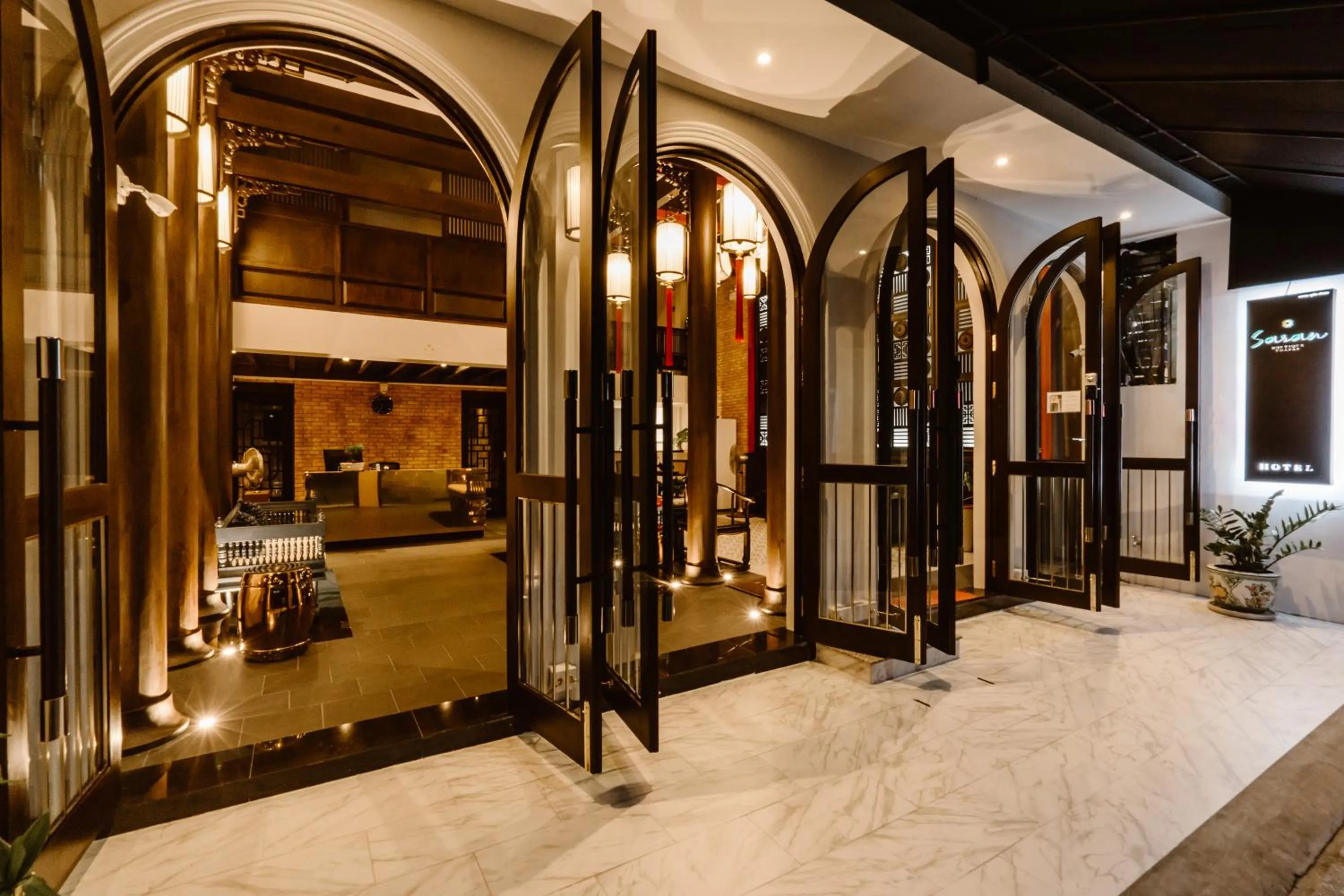 Facade/entrance in Saran Boutique Hotel Thapae