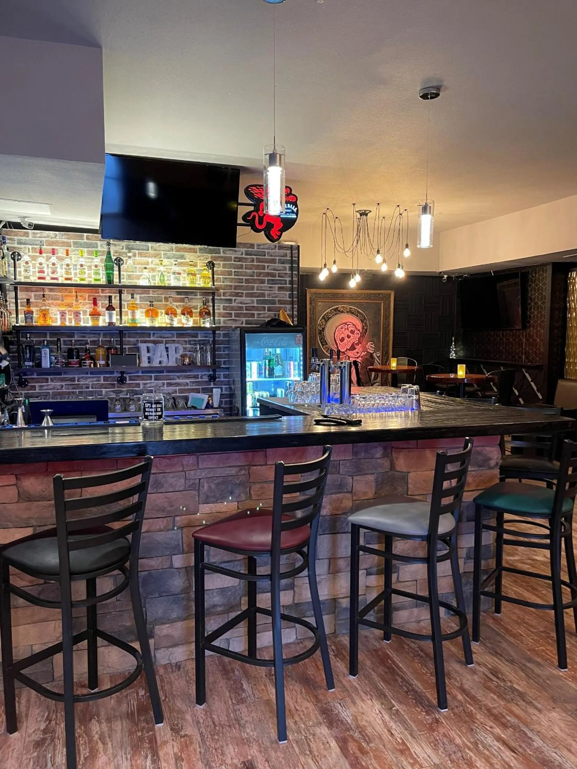 Lounge or bar in Boarders Inn & Suites by Cobblestone Hotels - Brush
