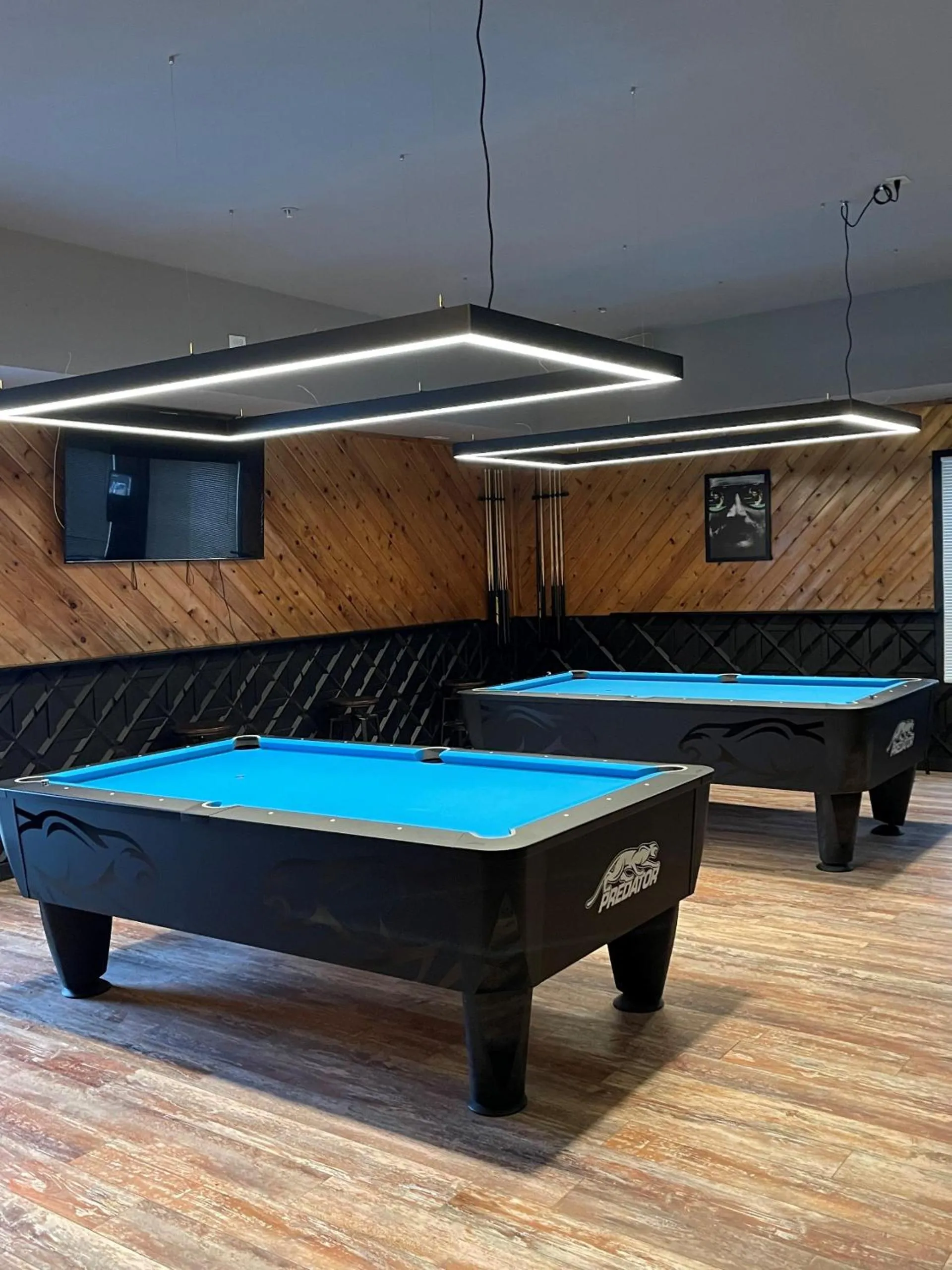 Lounge or bar in Boarders Inn & Suites by Cobblestone Hotels - Brush