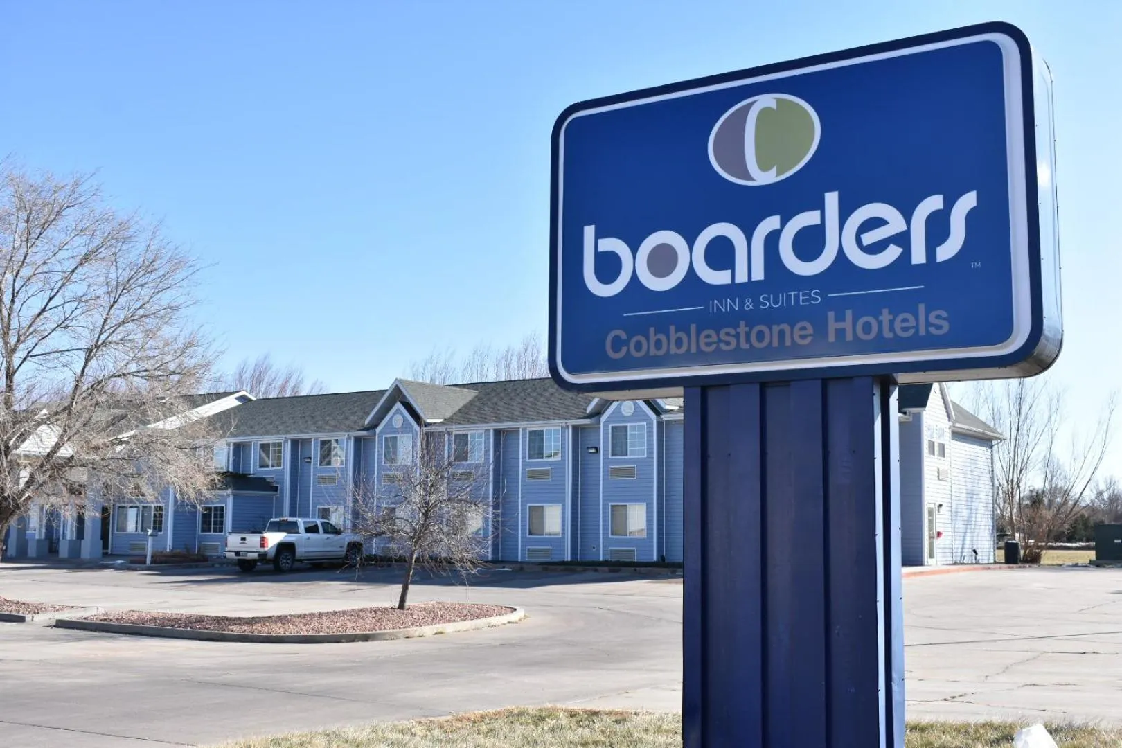 Property building in Boarders Inn & Suites by Cobblestone Hotels - Brush