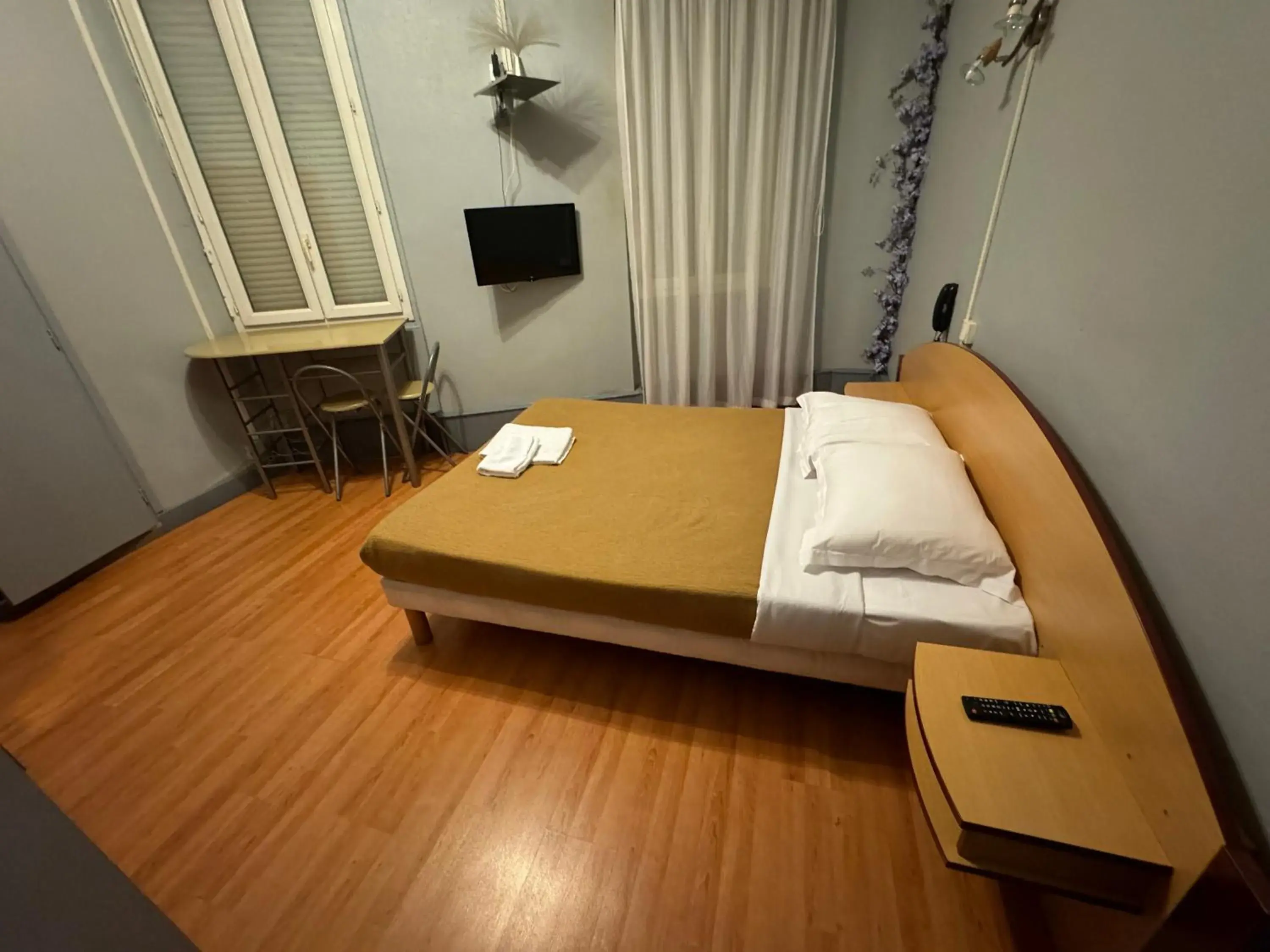 Double Room in Le Terminus d'Albi Double Room in Le Terminus d'Albi