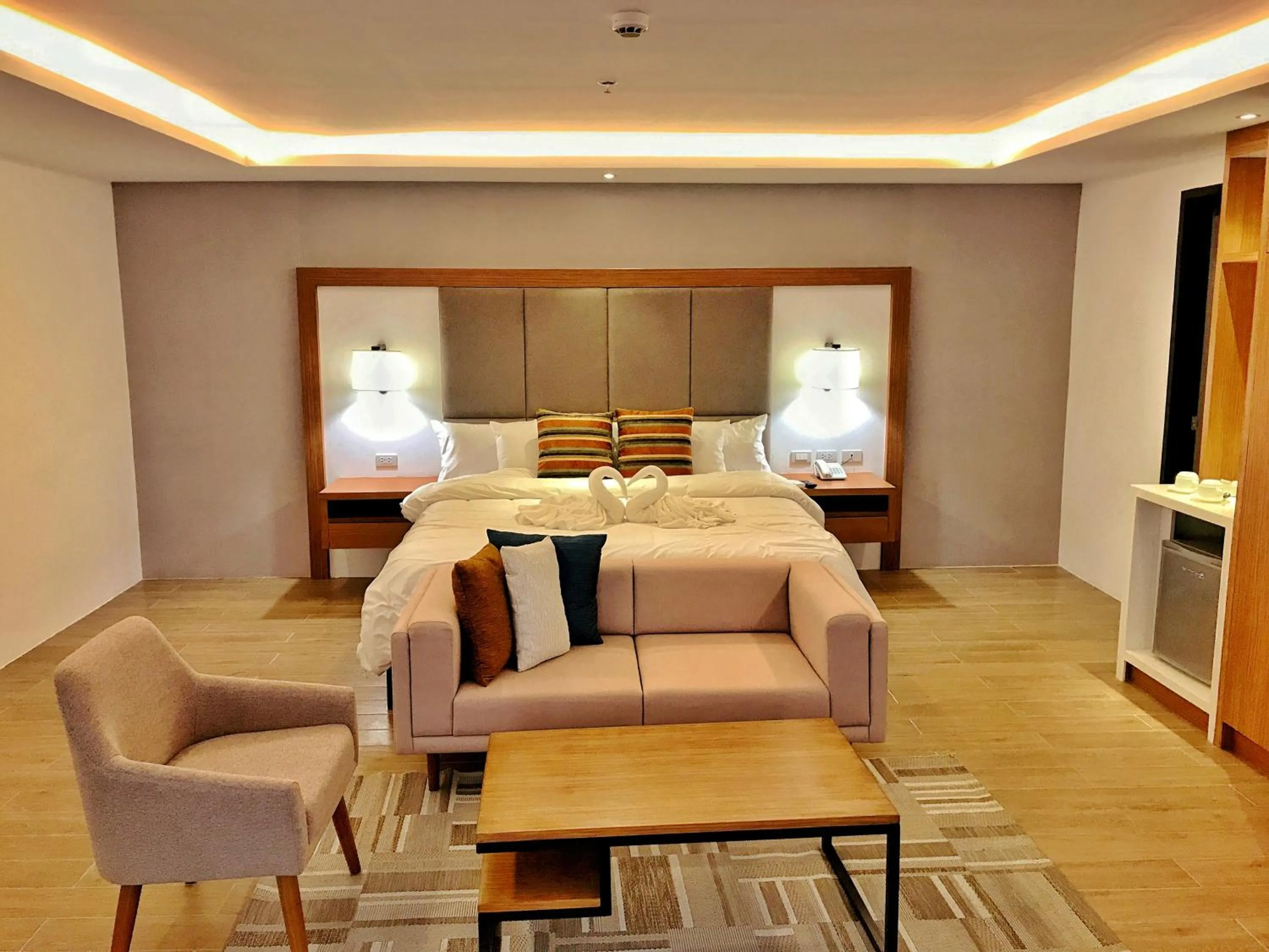 Bedroom, Bed in Crown Hotel at Harbour Springs Palawan Managed by Enderun Hotels