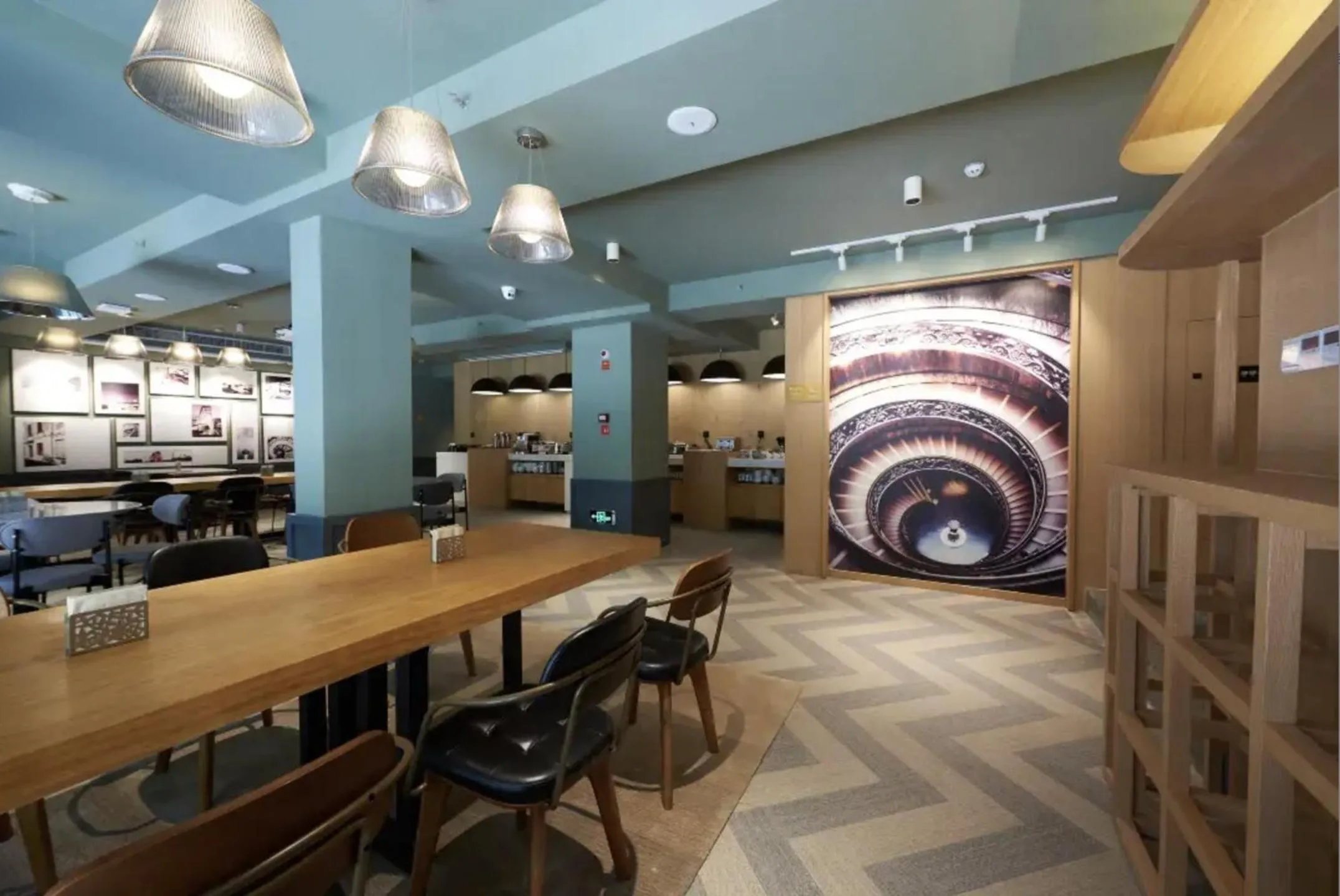 Restaurant/places to eat in Atour Light Xiamen Railway Station