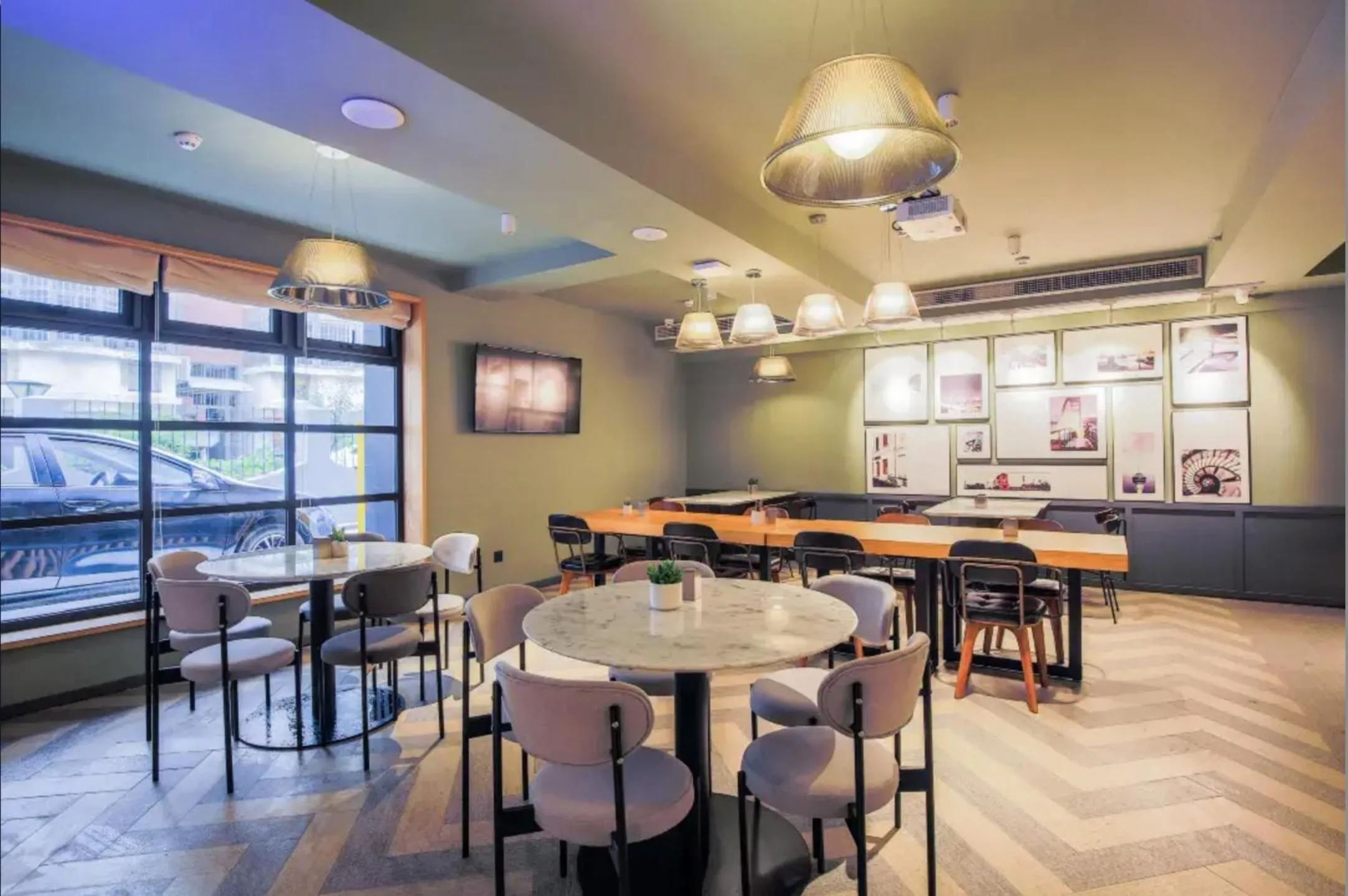 Restaurant/places to eat in Atour Light Xiamen Railway Station