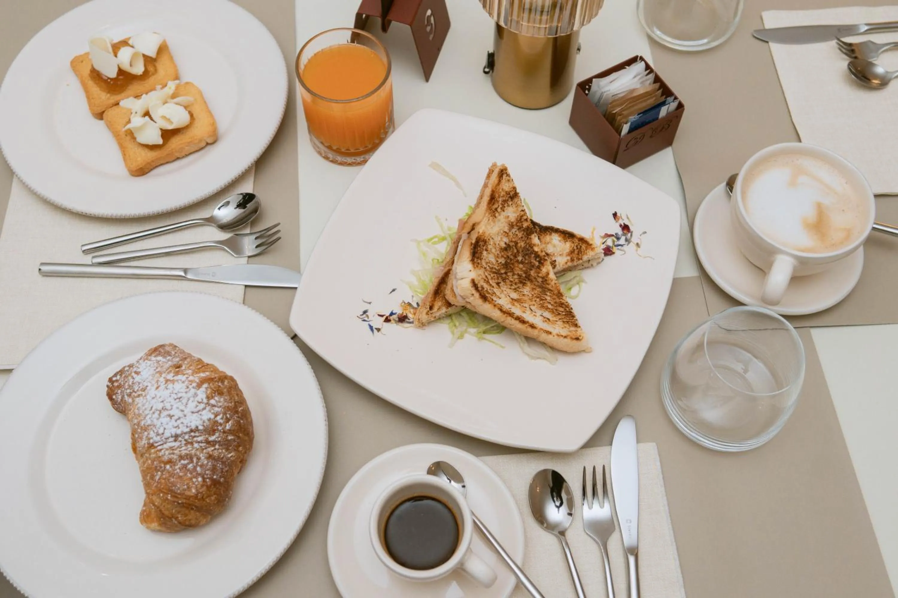 Breakfast in Dama Bianca Boutique Hotel Ostuni