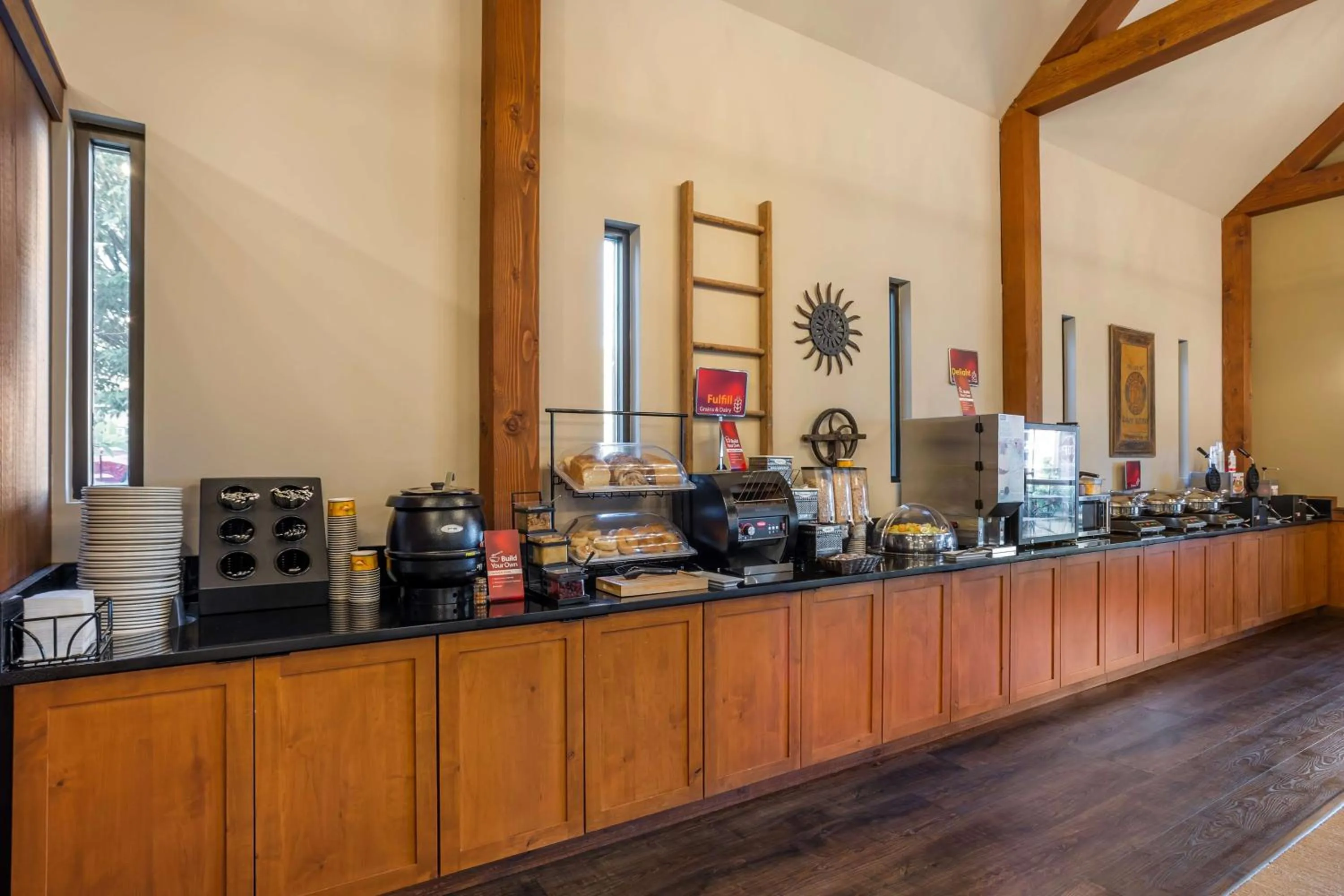 Breakfast in Best Western Plus Intercourse Village Inn