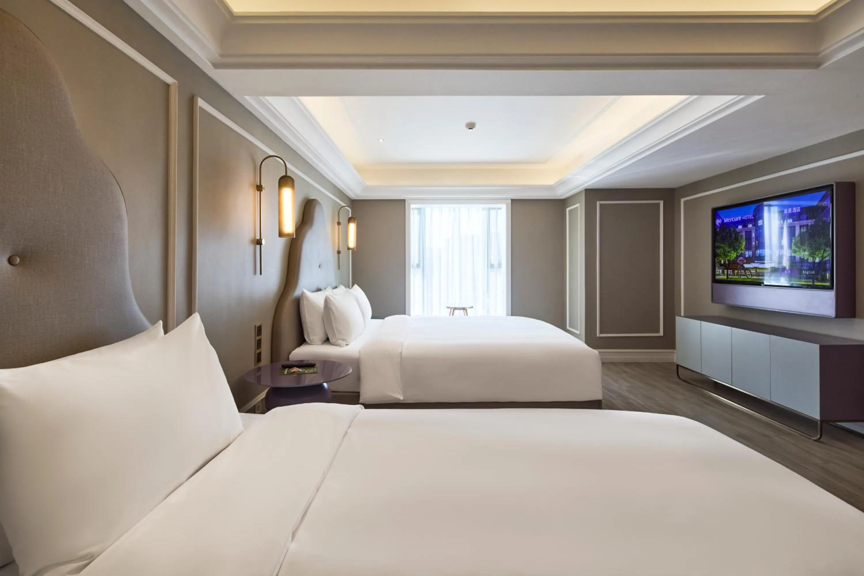 Photo of the whole room, Bed in Mercure Xi'an Downtown