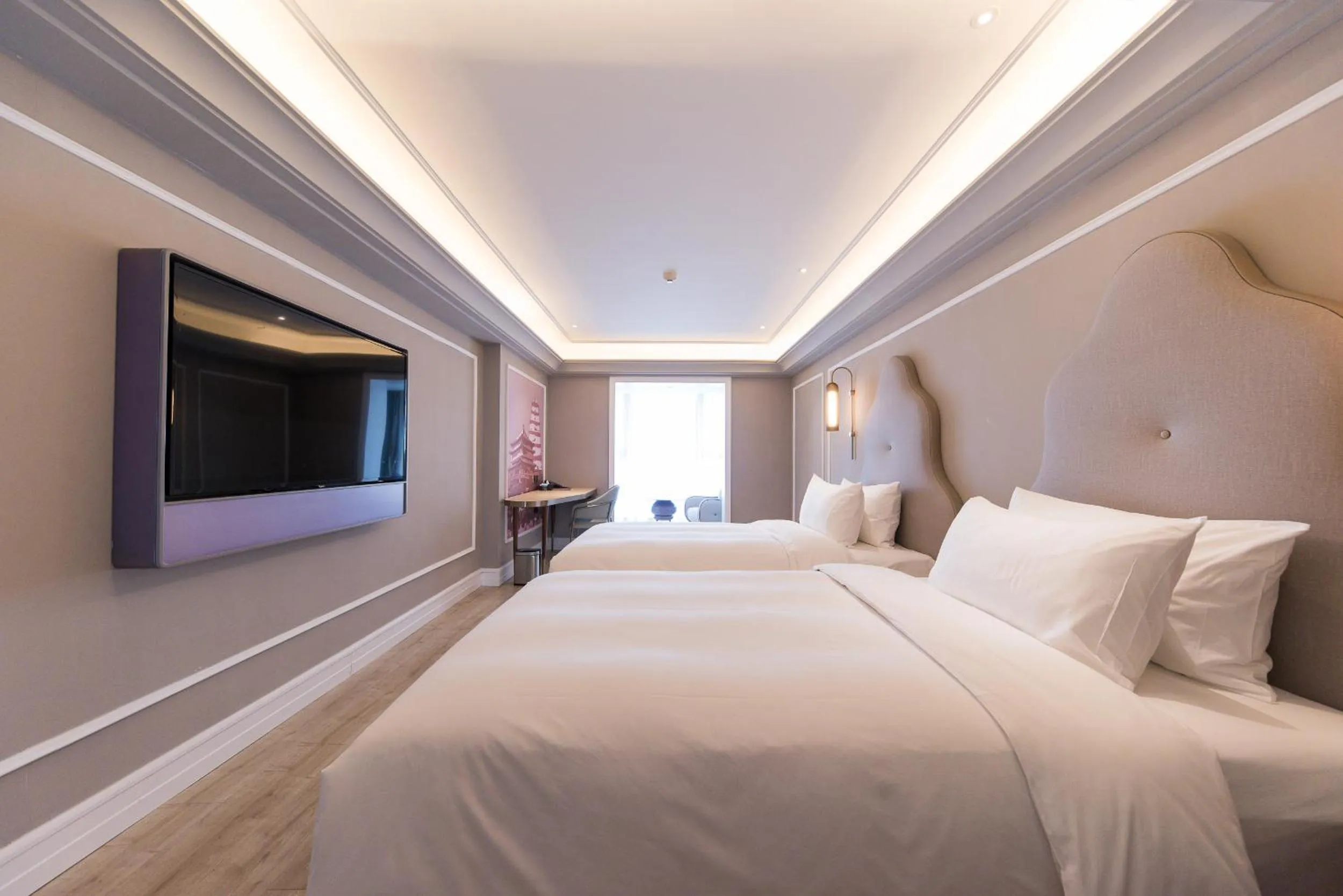 Photo of the whole room, Bed in Mercure Xi'an Downtown