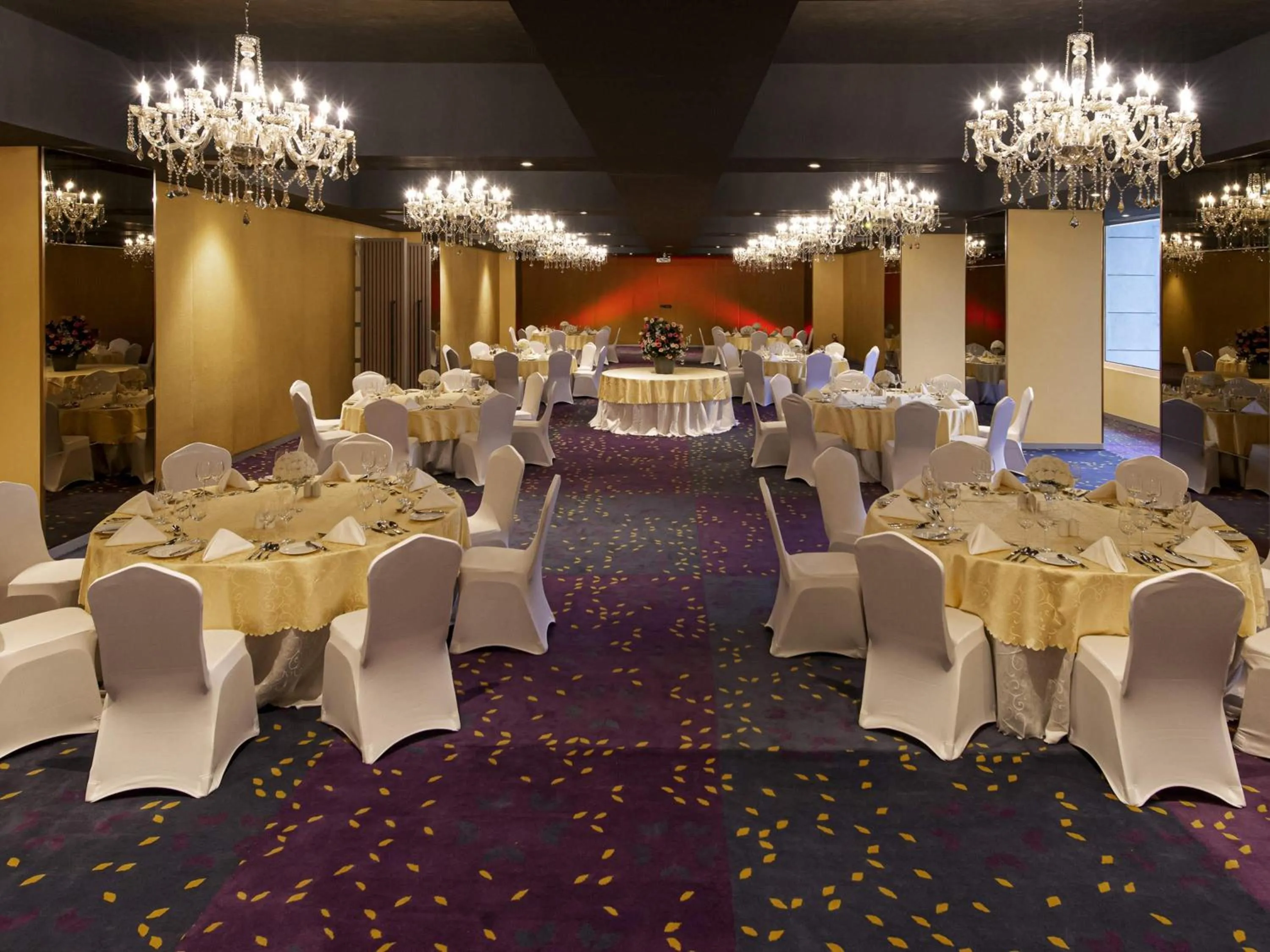 Meeting/conference room in Grand Mercure Bengaluru at Gopalan Mall - An Accor Brand