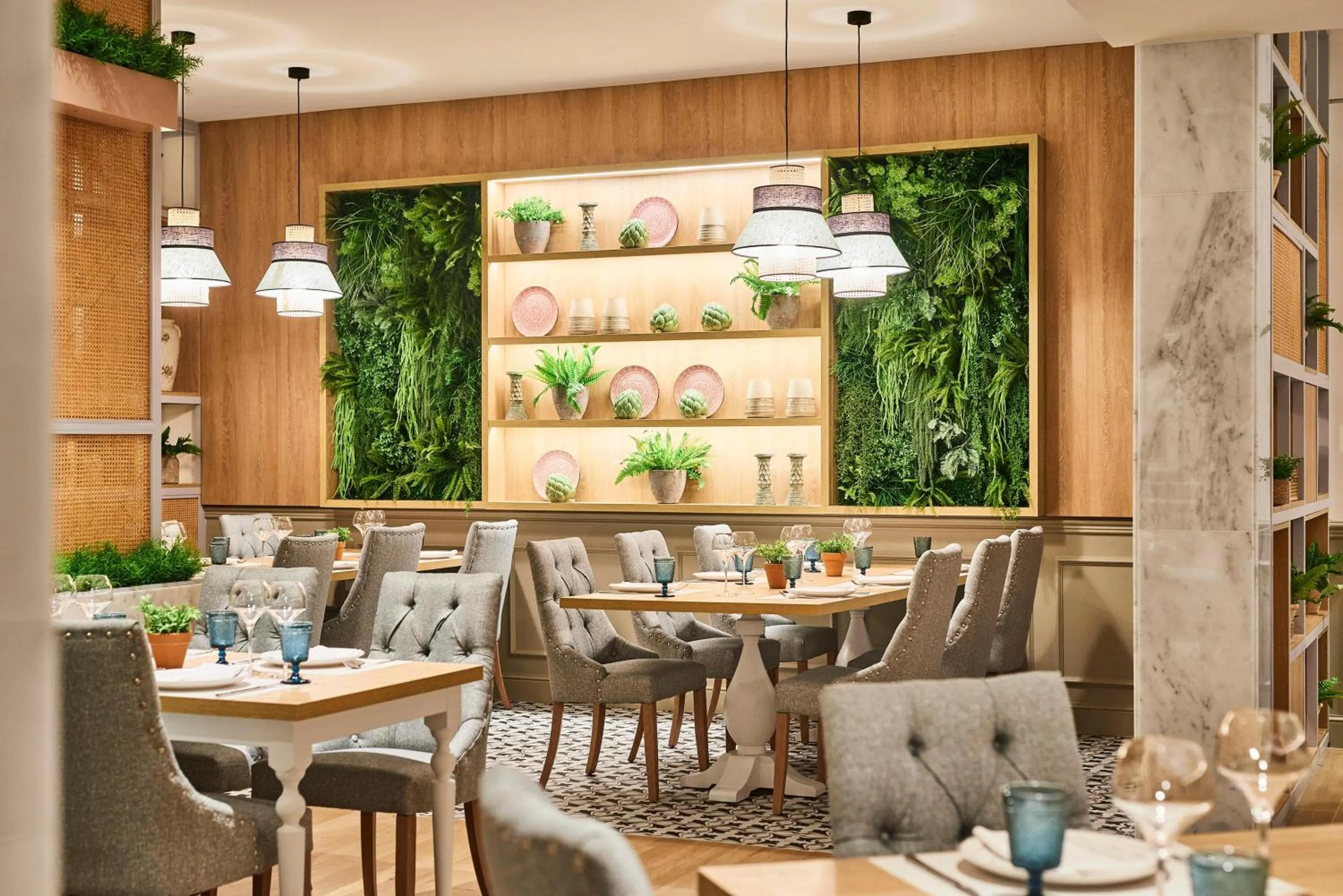 Restaurant/places to eat in Zafiro Palace Andratx