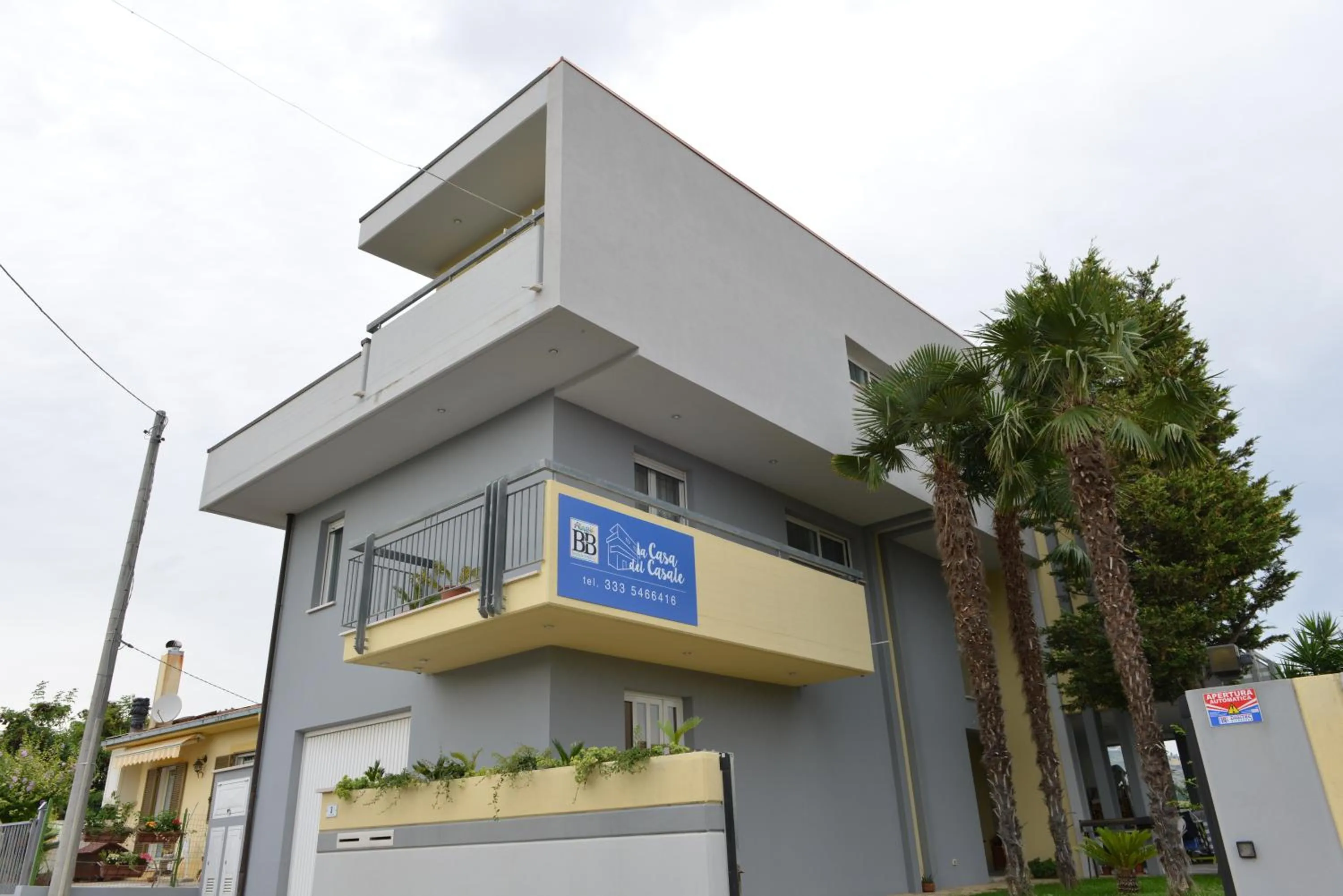 Street view in B&B LA CASA DEL CASALE