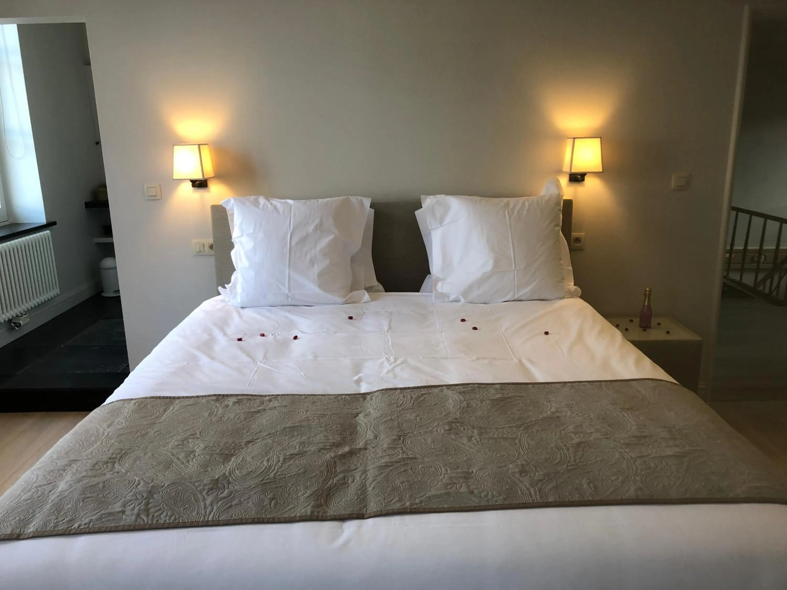 Bed in Bed & Breakfast Jezuietenplein 21