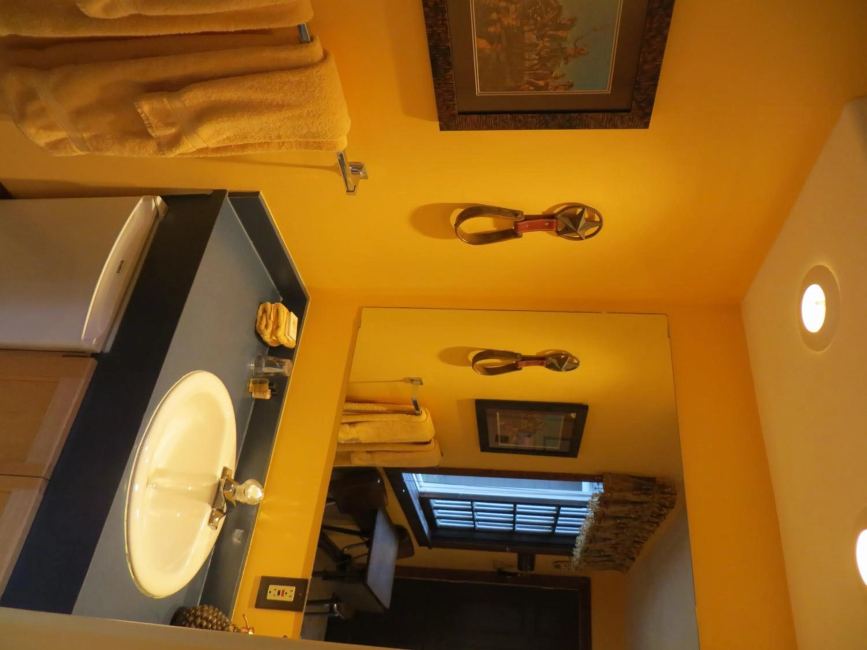 Bathroom in Northland Lodge