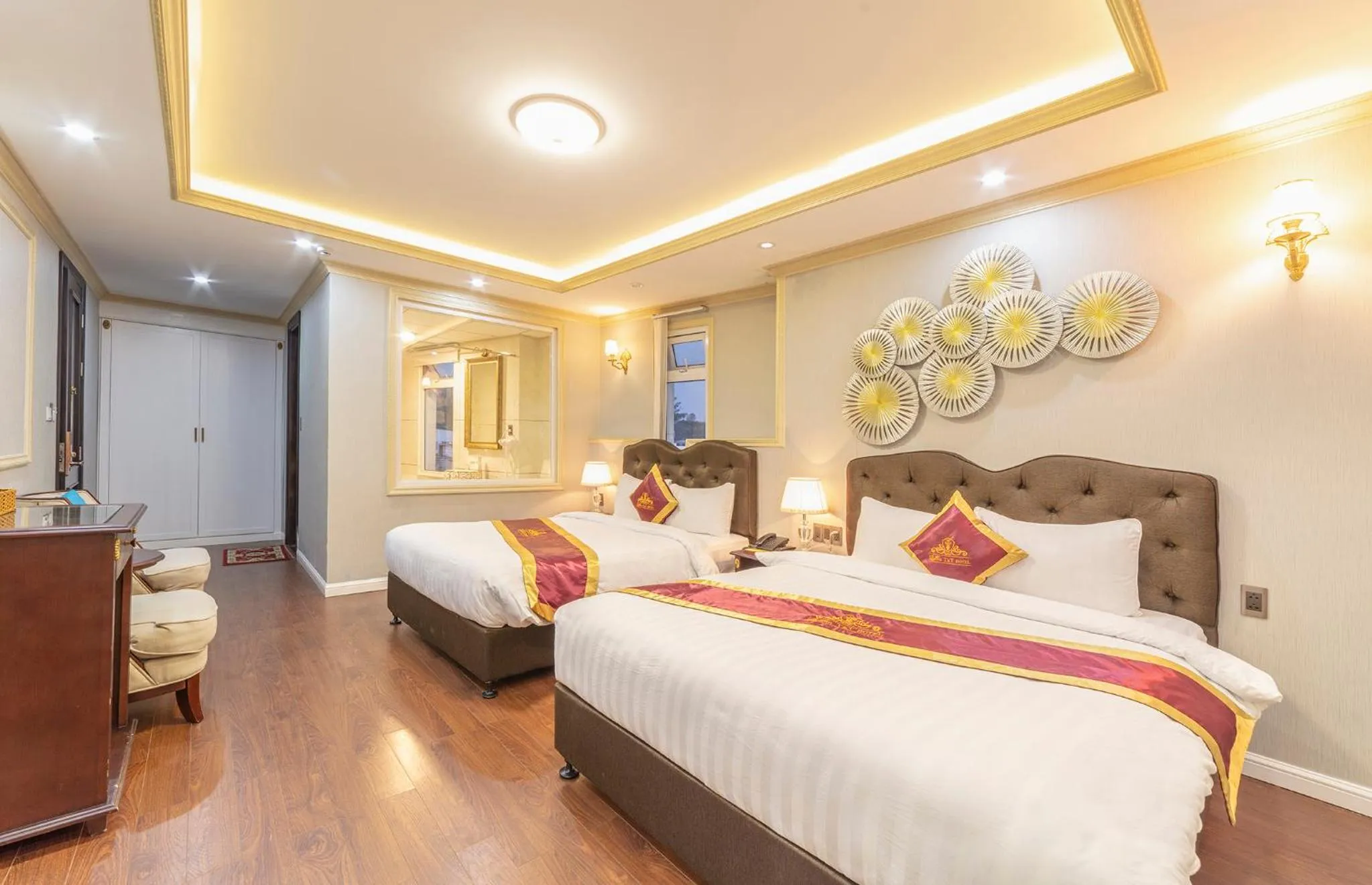 Photo of the whole room, Bed in Queen T&T Dalat Hotel