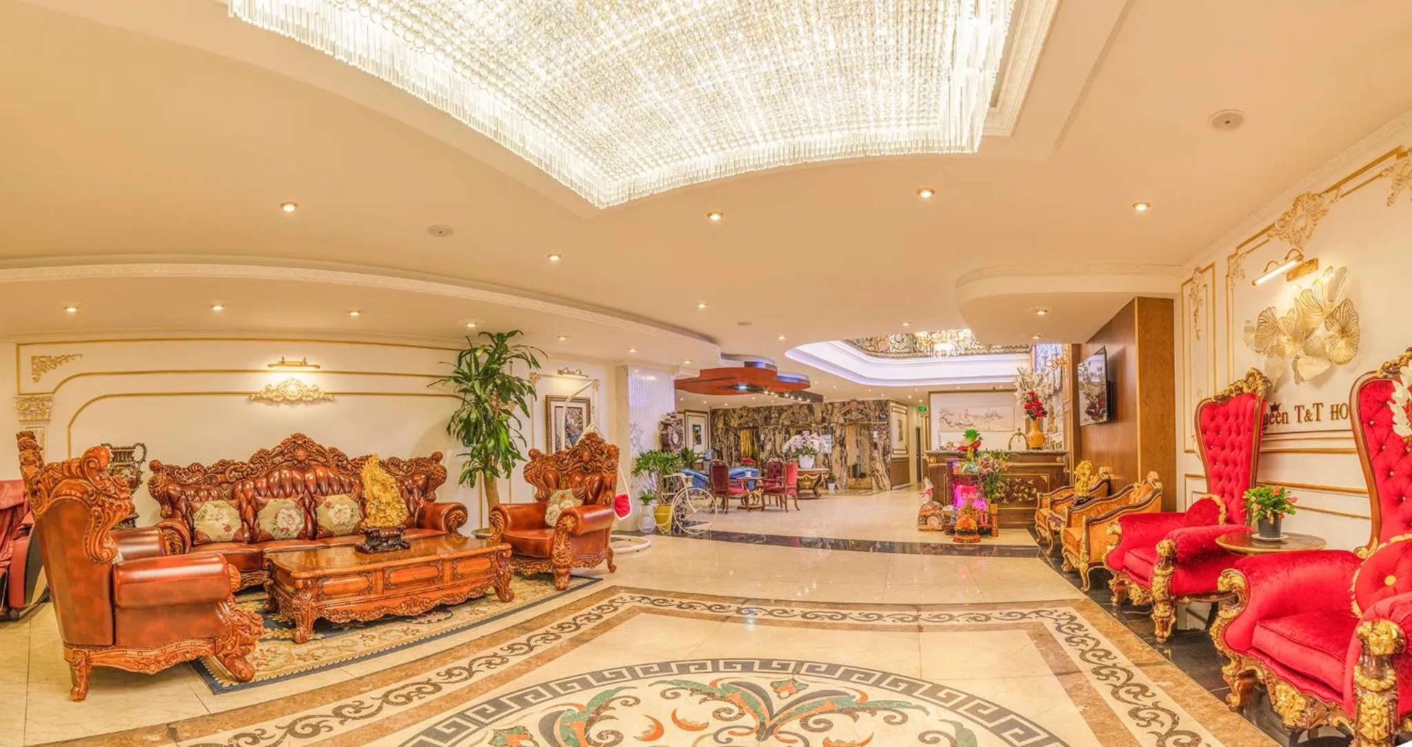 Lobby or reception in Queen T&T Dalat Hotel