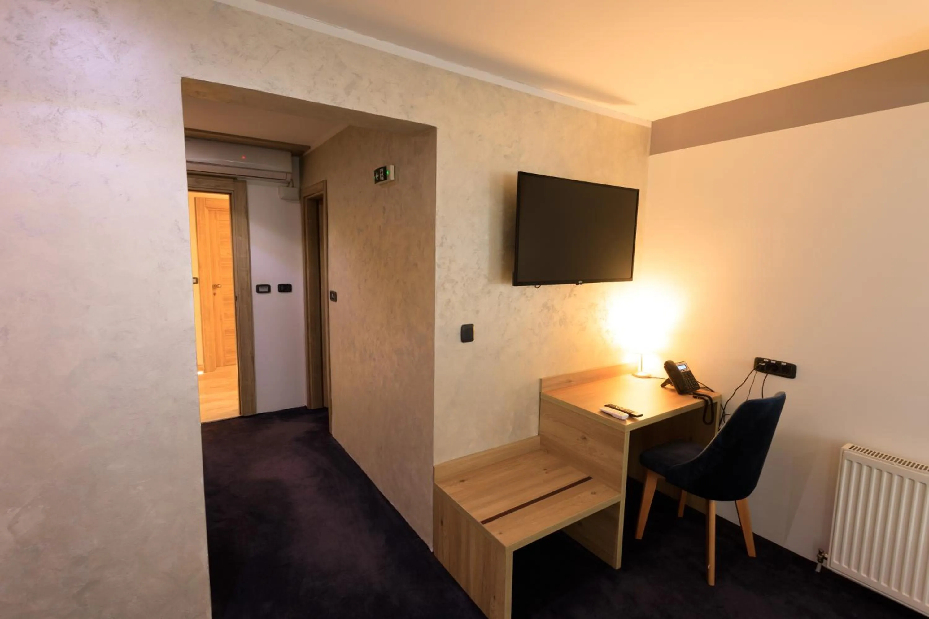 TV and multimedia in Hotel Elements