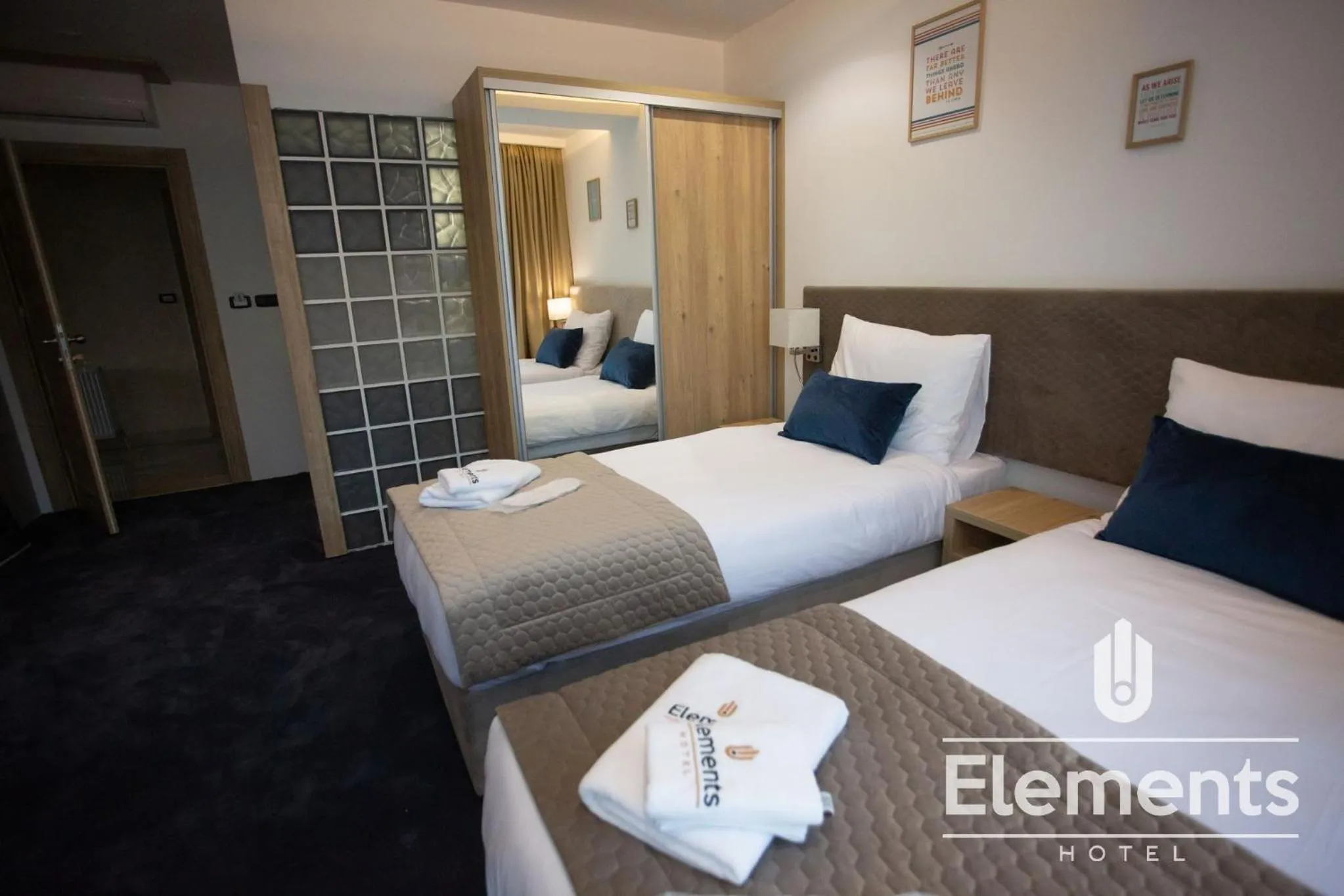 Bed in Hotel Elements