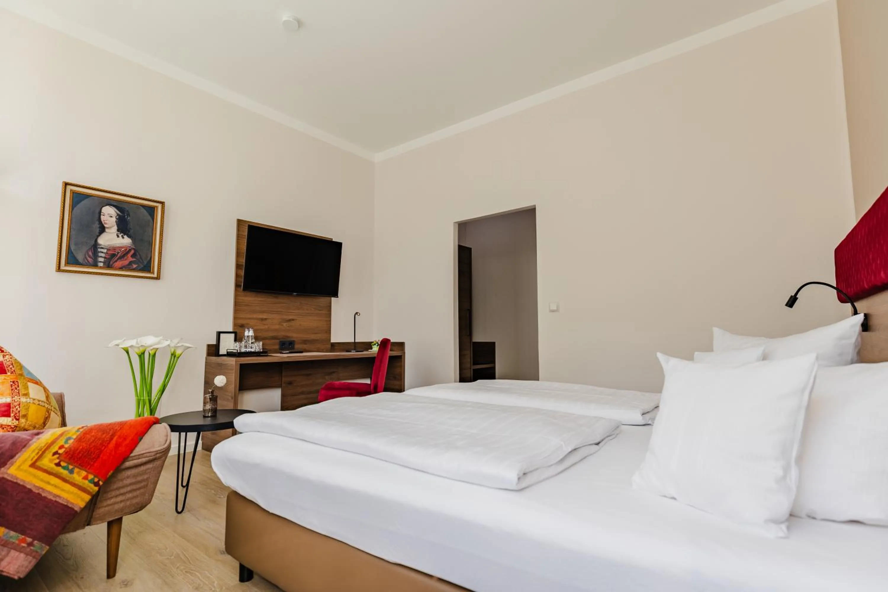 Photo of the whole room, Bed in Hotel zur Fürstabtei