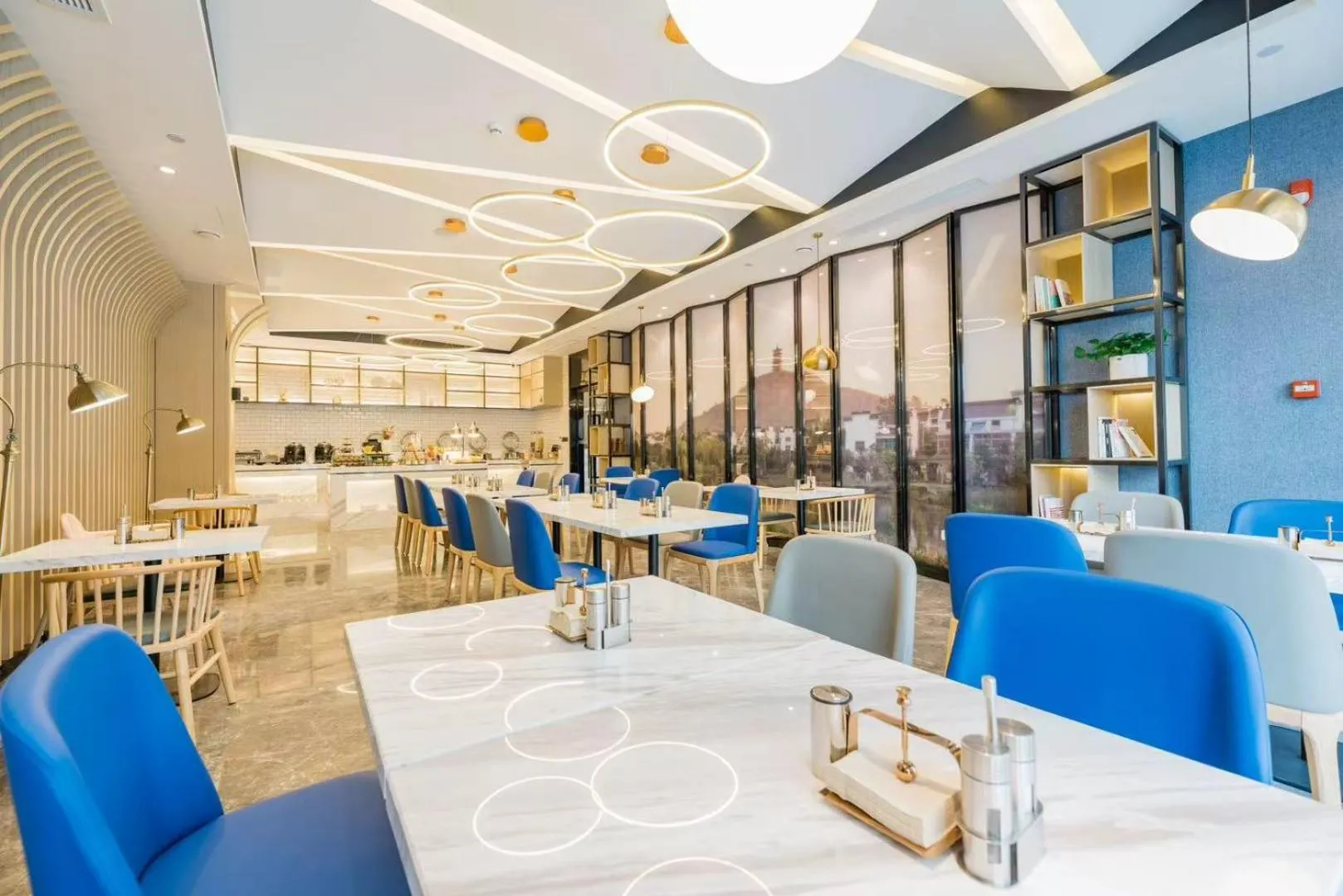 Restaurant/places to eat in Atour Hotel Maqun Nanjing