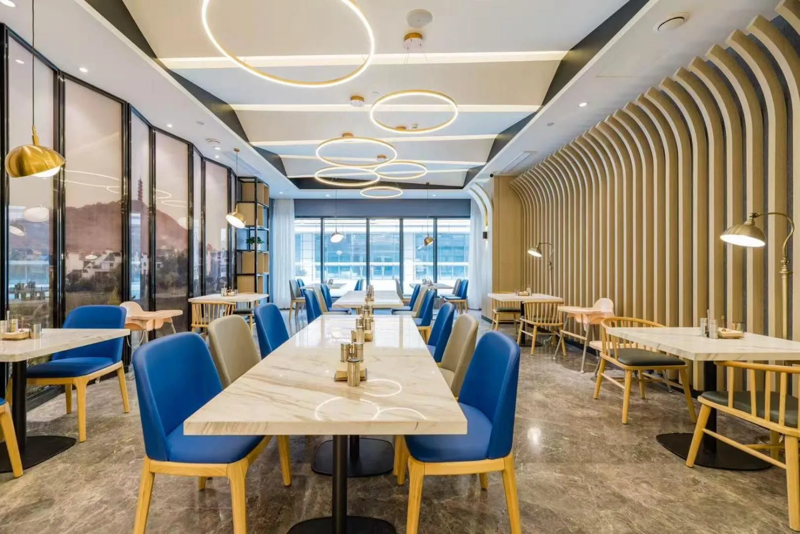 Restaurant/places to eat in Atour Hotel Maqun Nanjing