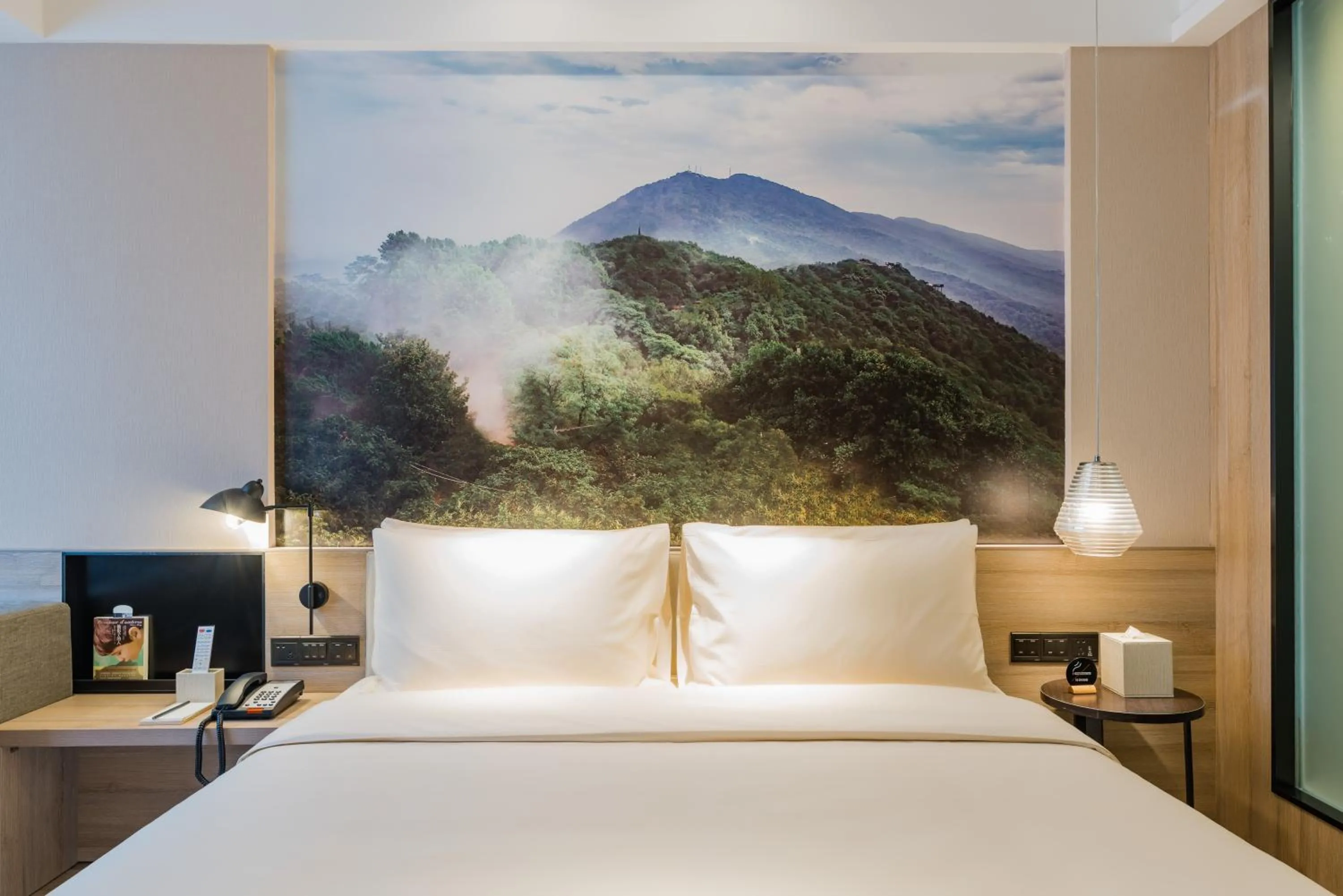 Bed in Atour Hotel Maqun Nanjing