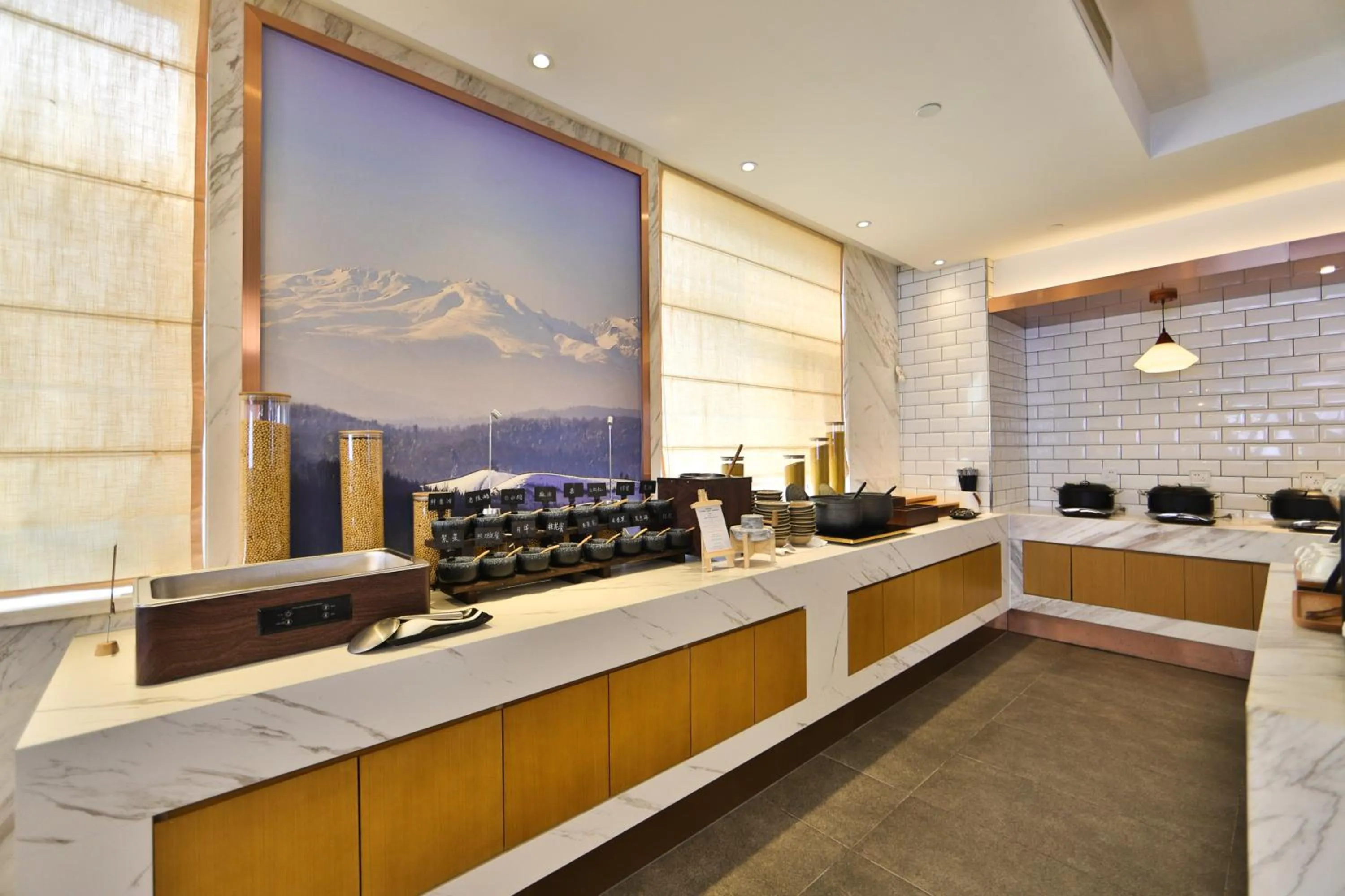 Restaurant/places to eat in Atour Hotel High Tech Changchun