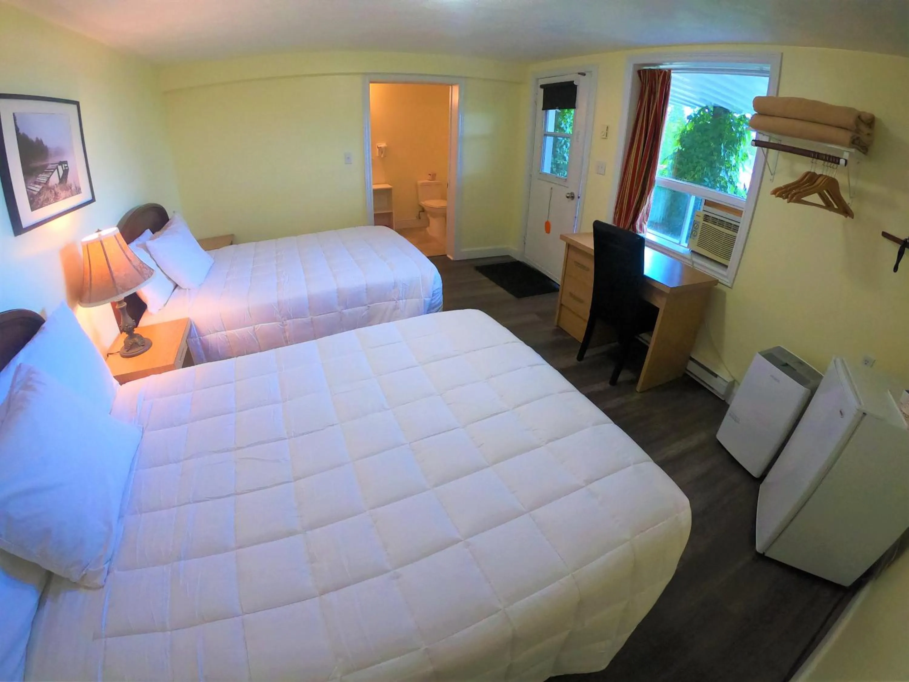 Double Room with Two Double Beds in Waterview On The Bay