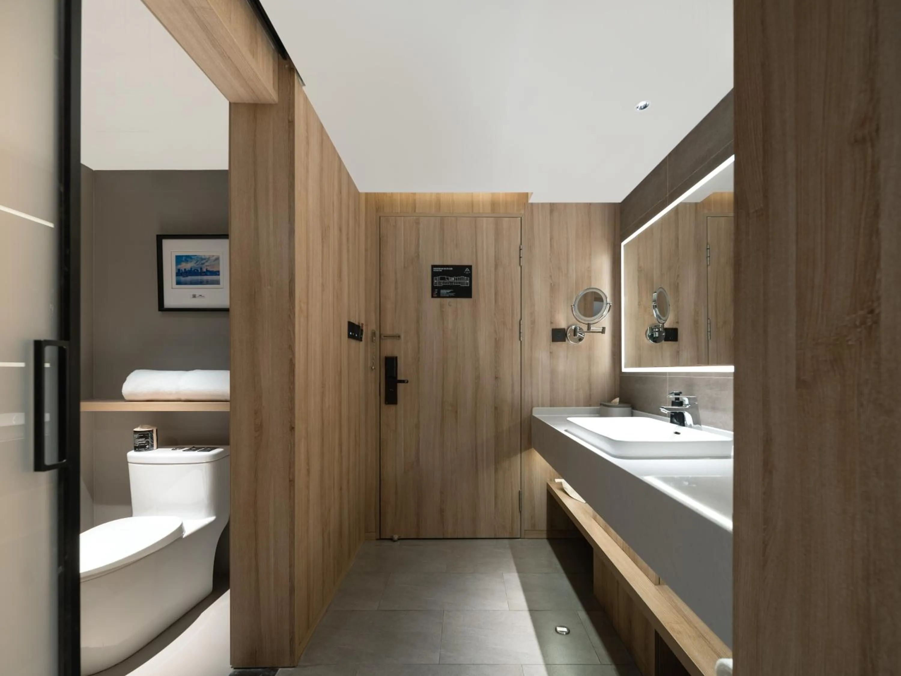 Bathroom in Atour Hotel New International Expo Center Longyang Road Shanghai