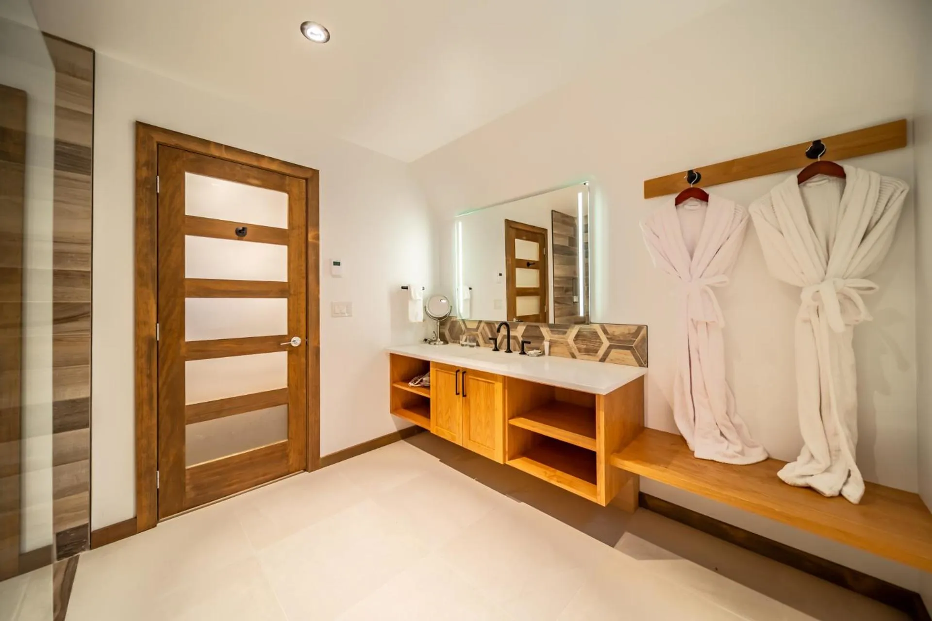 Bathroom in Halcyon Hot Springs Resort