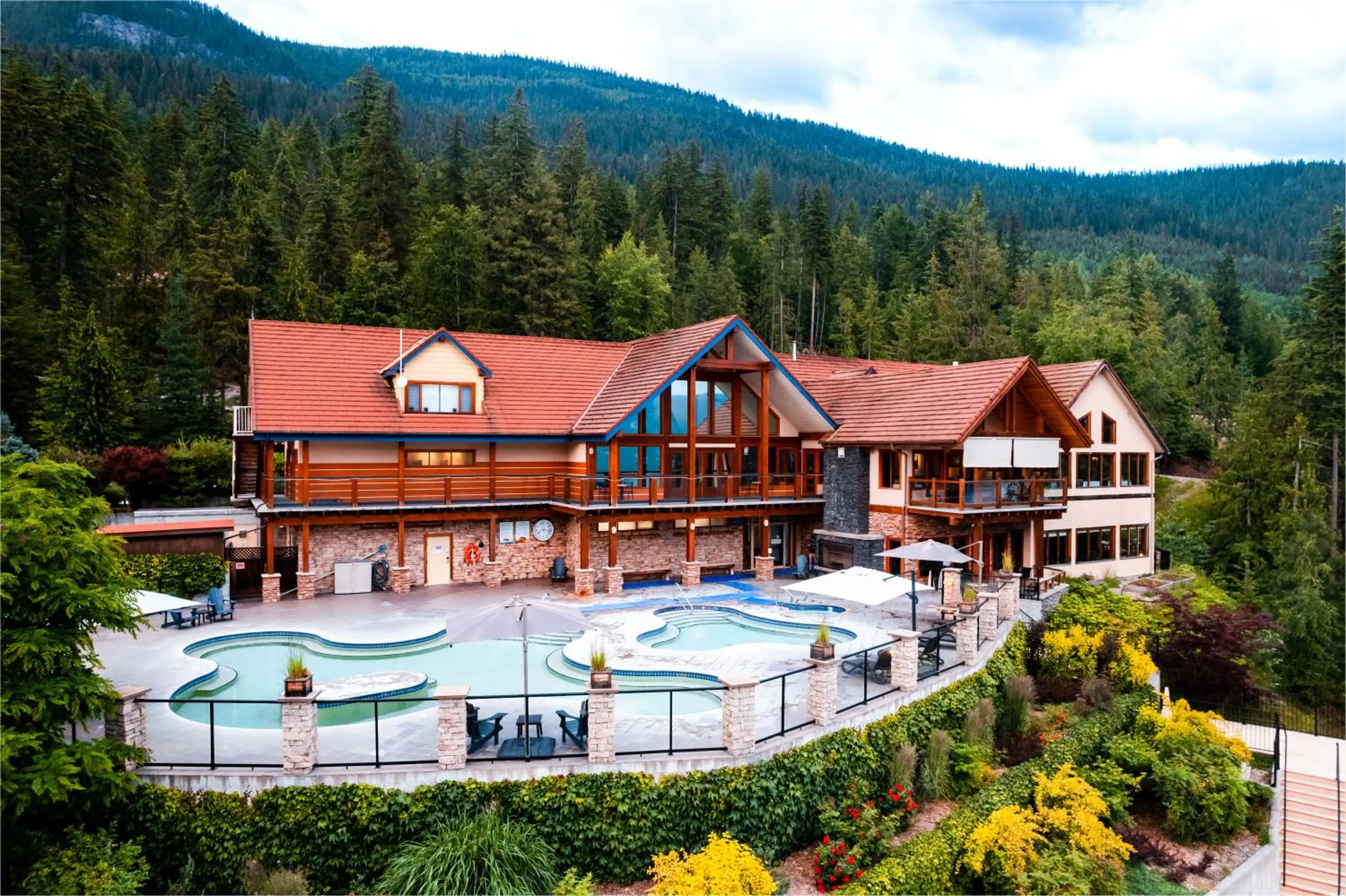 Property building in Halcyon Hot Springs Resort