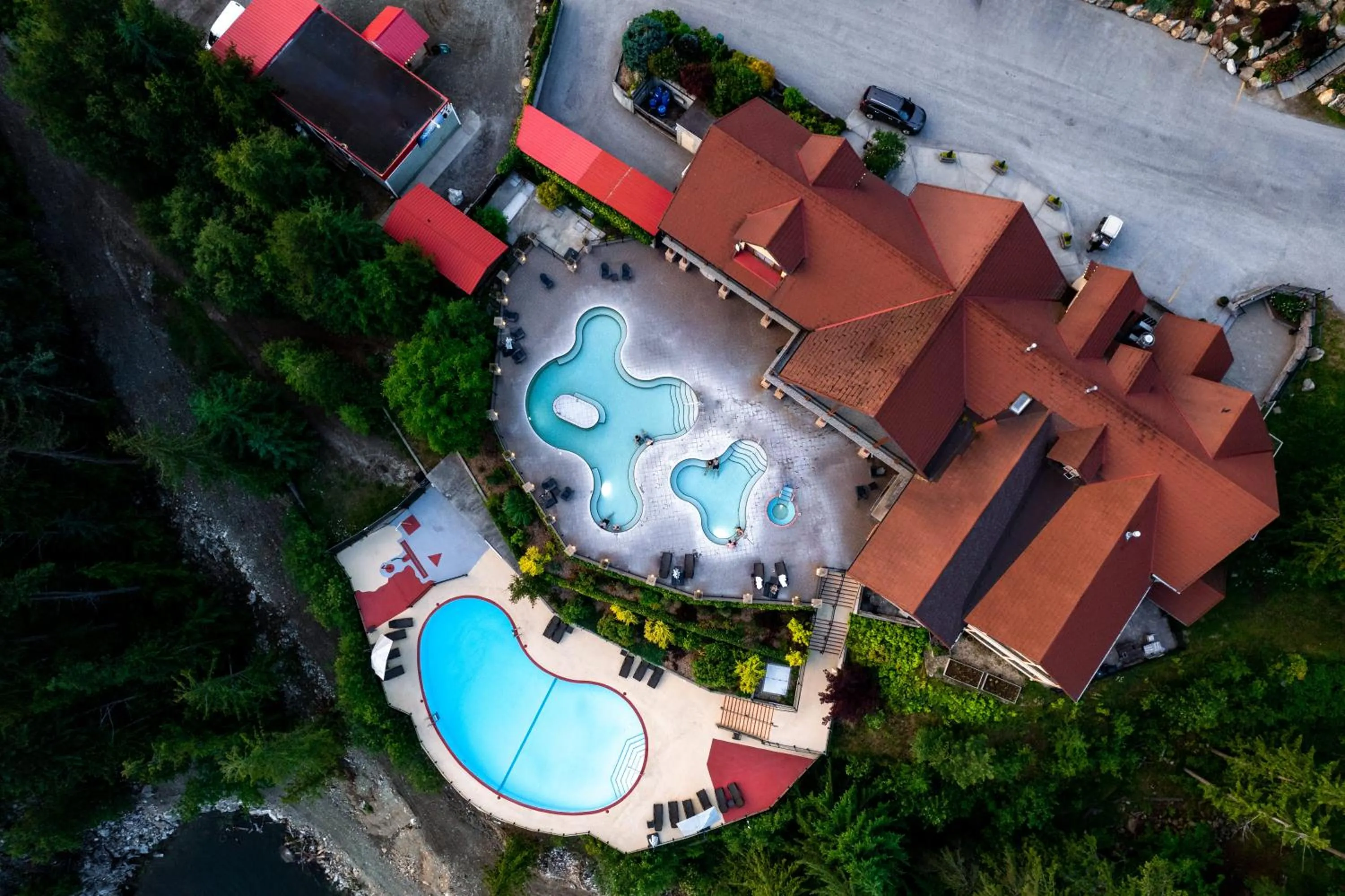 Property building in Halcyon Hot Springs Resort