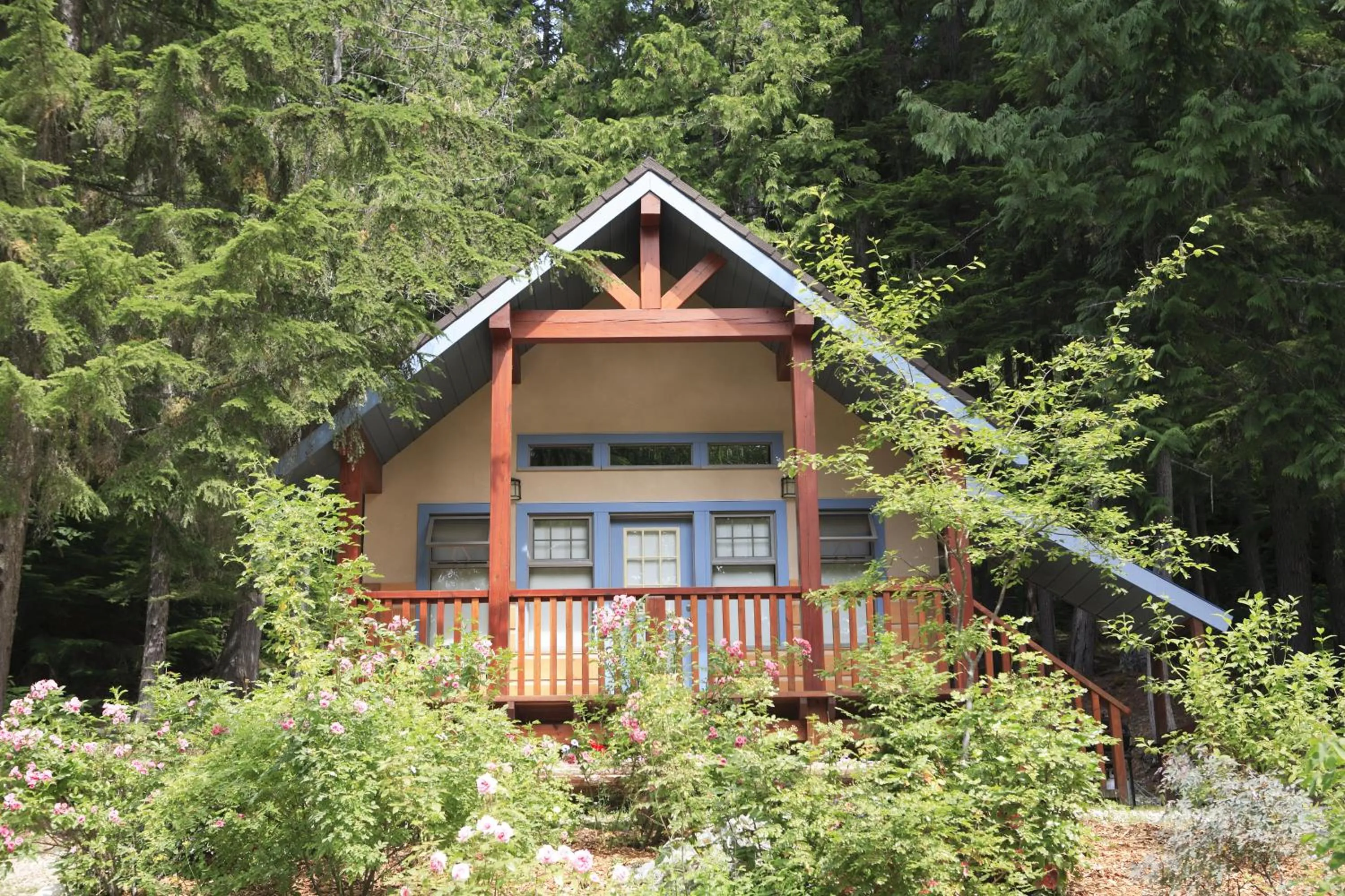 Property building in Halcyon Hot Springs Resort