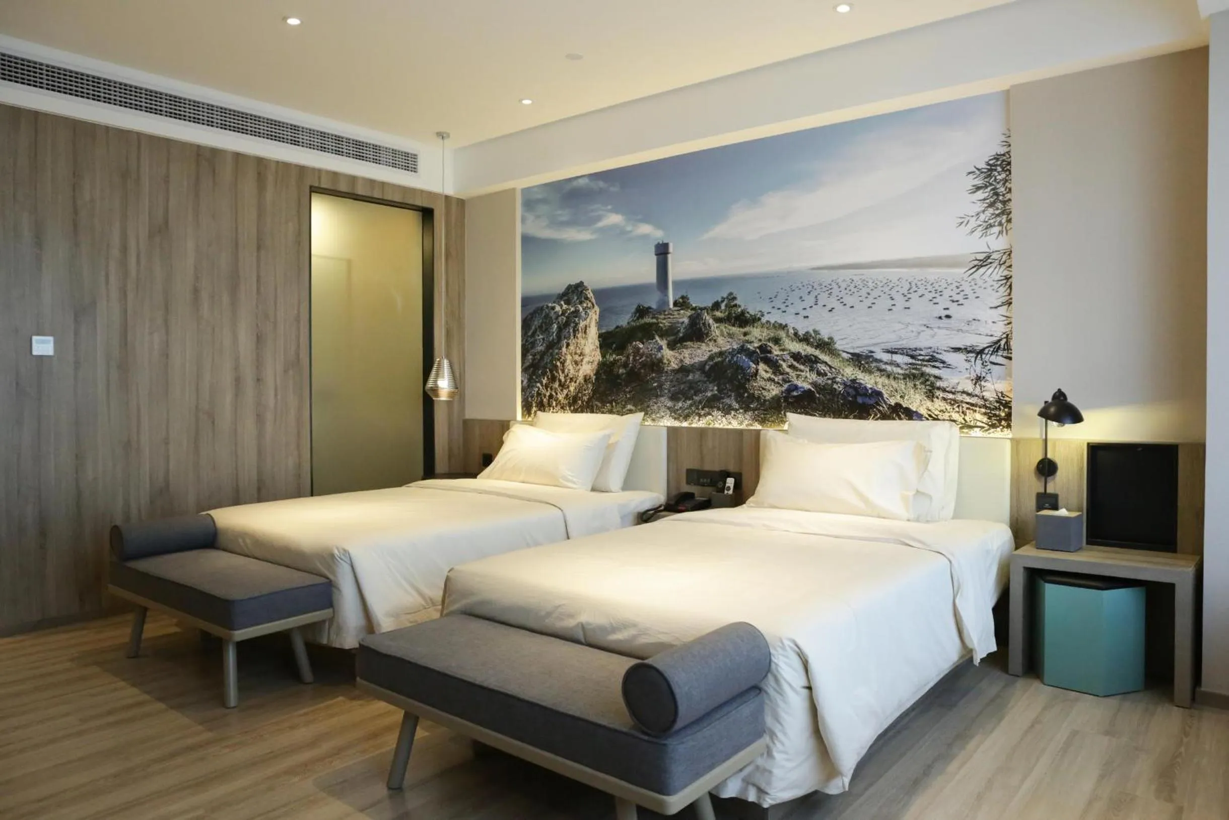 Bed in Atour Hotel High Speed Railway Station Maoming