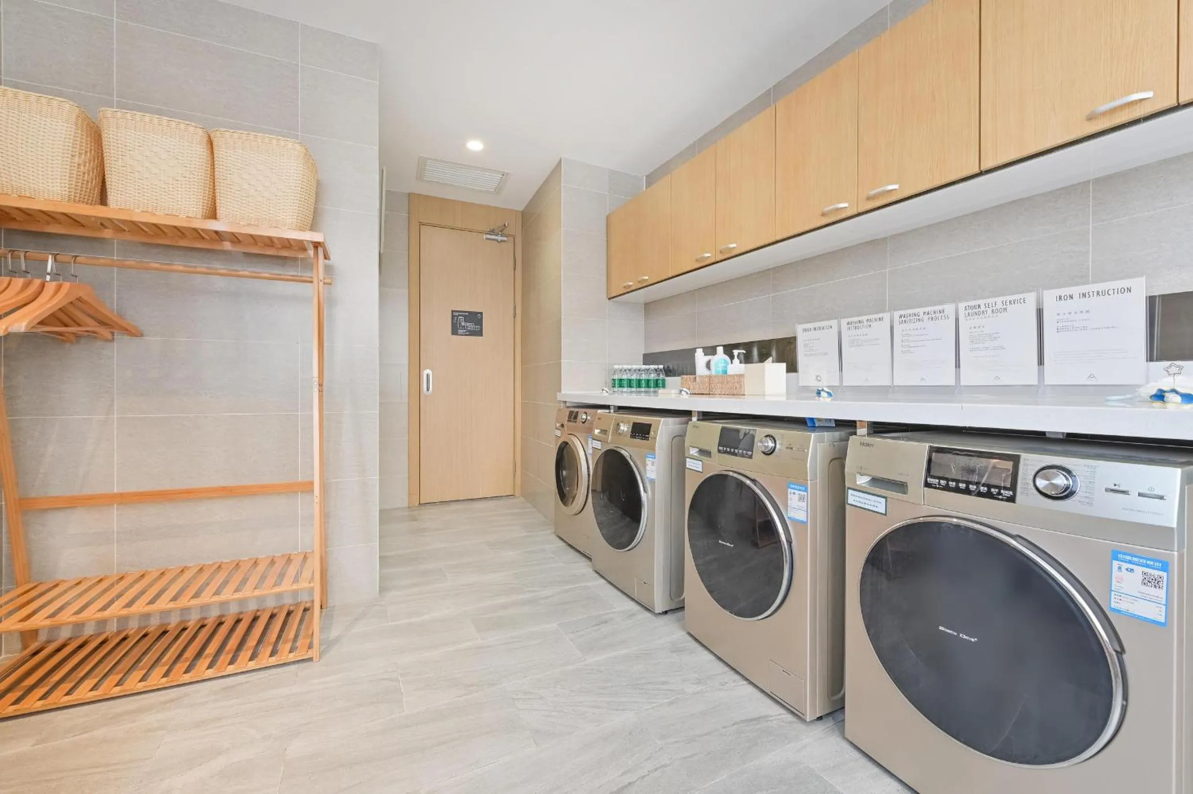 Atour Hotel Railway Station Dalian