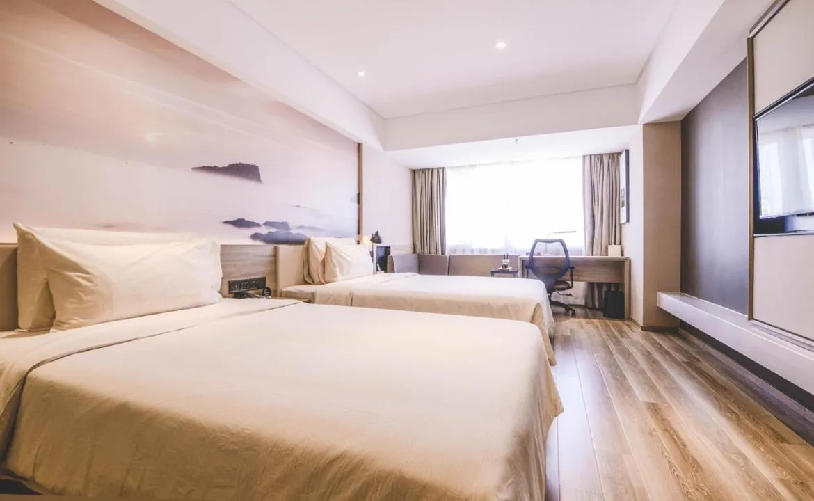 Bed in Atour Hotel Railway Station Dalian