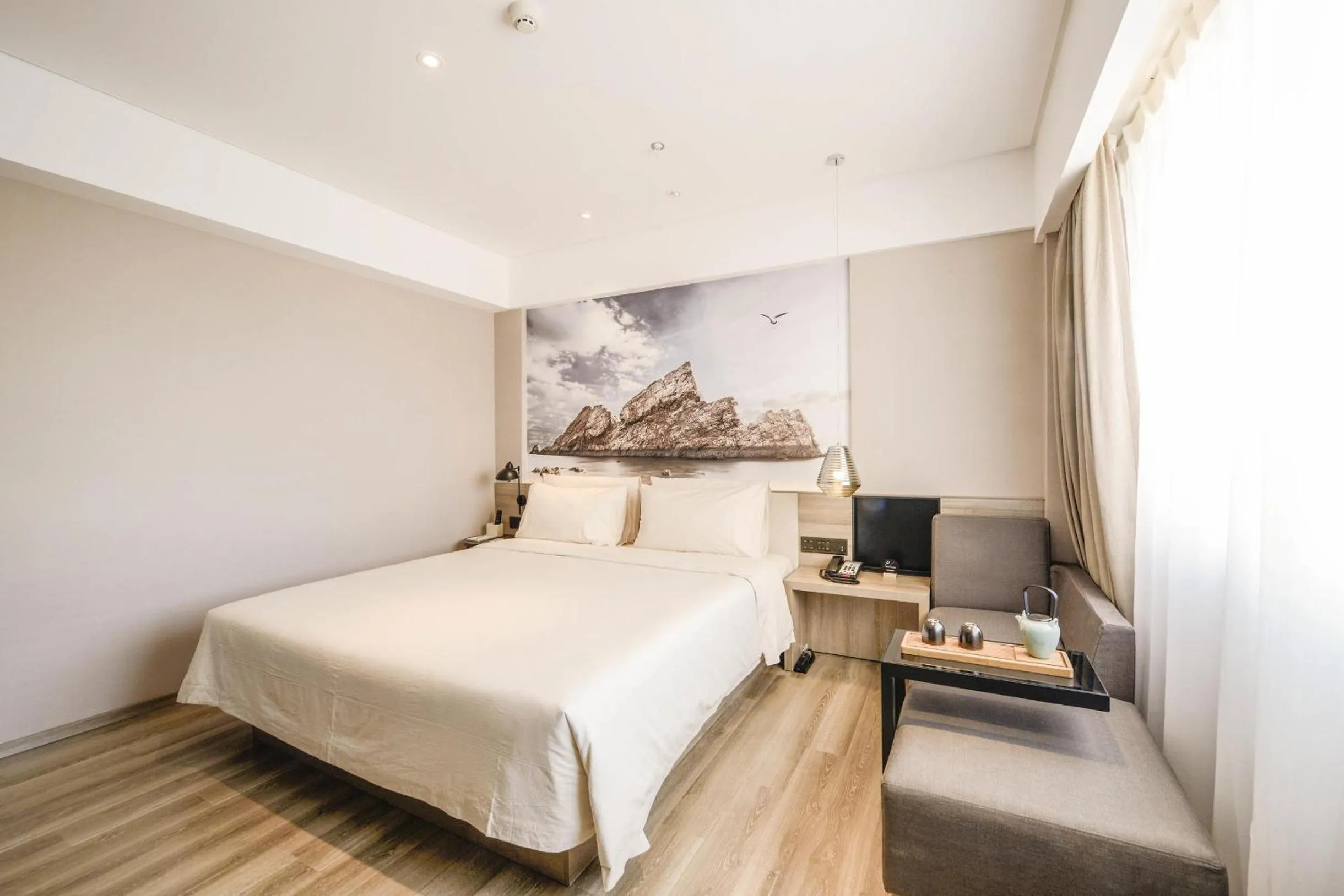 Bed in Atour Hotel Railway Station Dalian