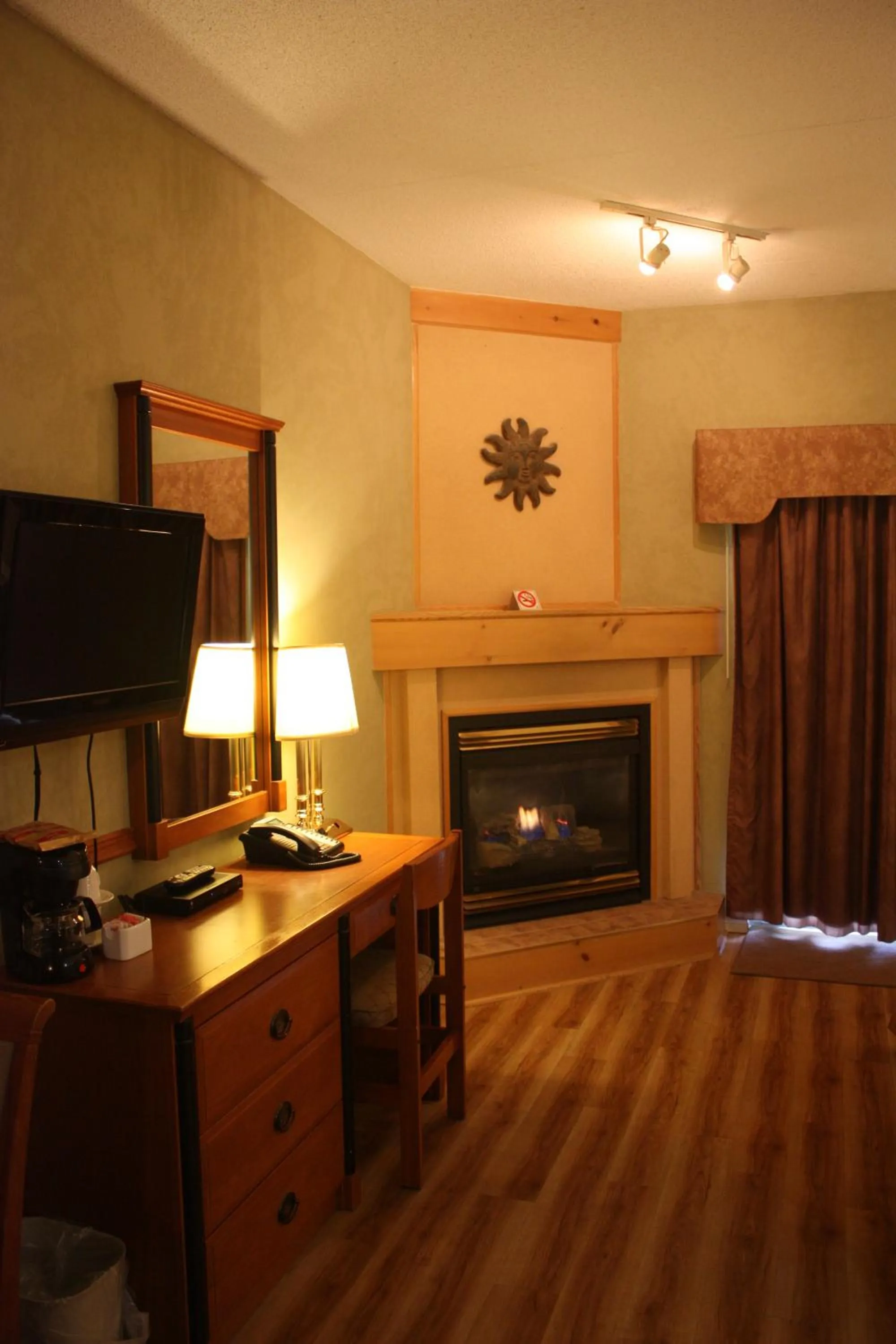 Photo of the whole room in Cedar Meadows Resort & Spa, an Ascend Collection Resort
