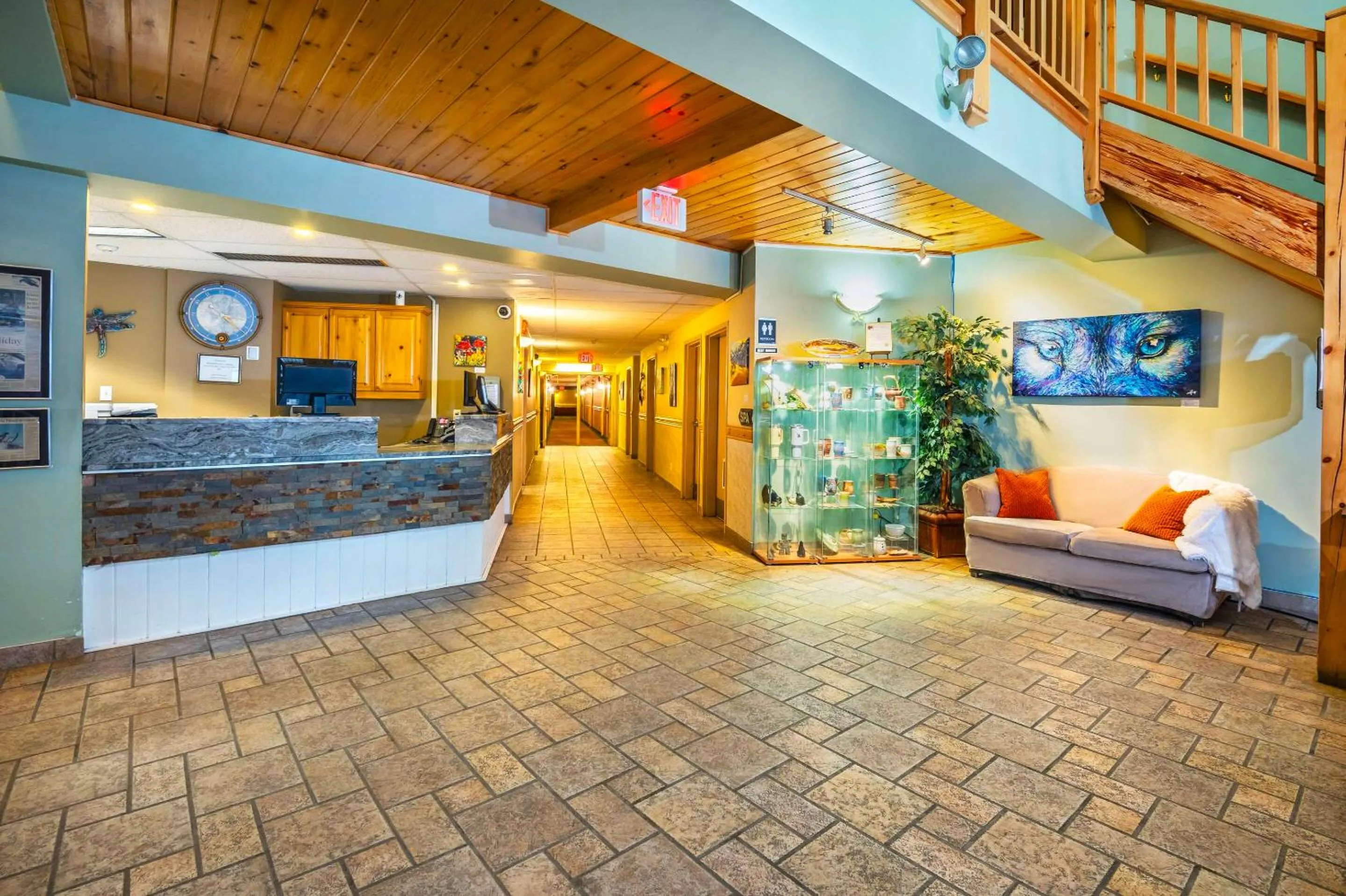 Lobby or reception in Cedar Meadows Resort & Spa, an Ascend Collection Resort