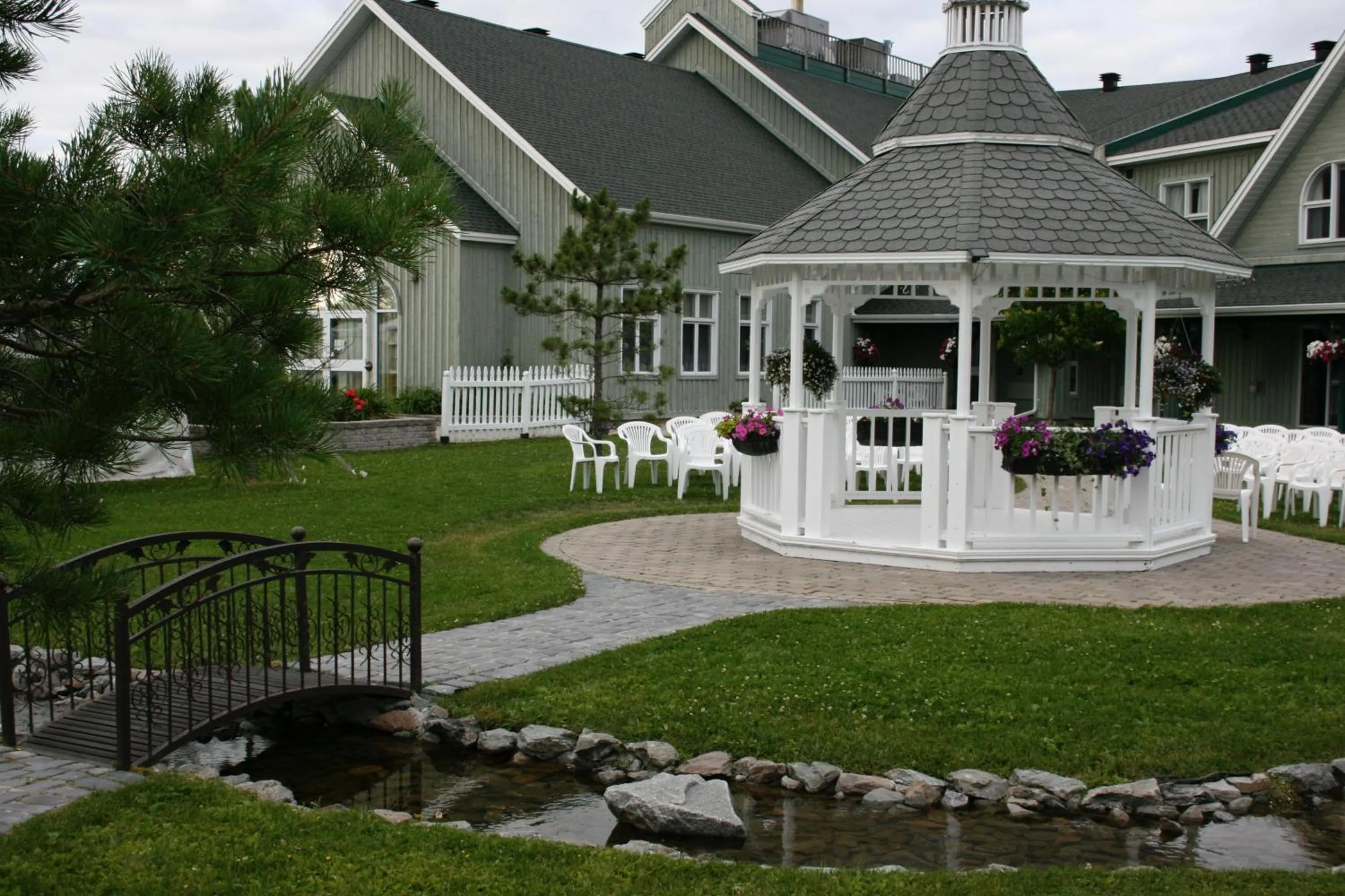 Garden in Cedar Meadows Resort & Spa, an Ascend Collection Resort