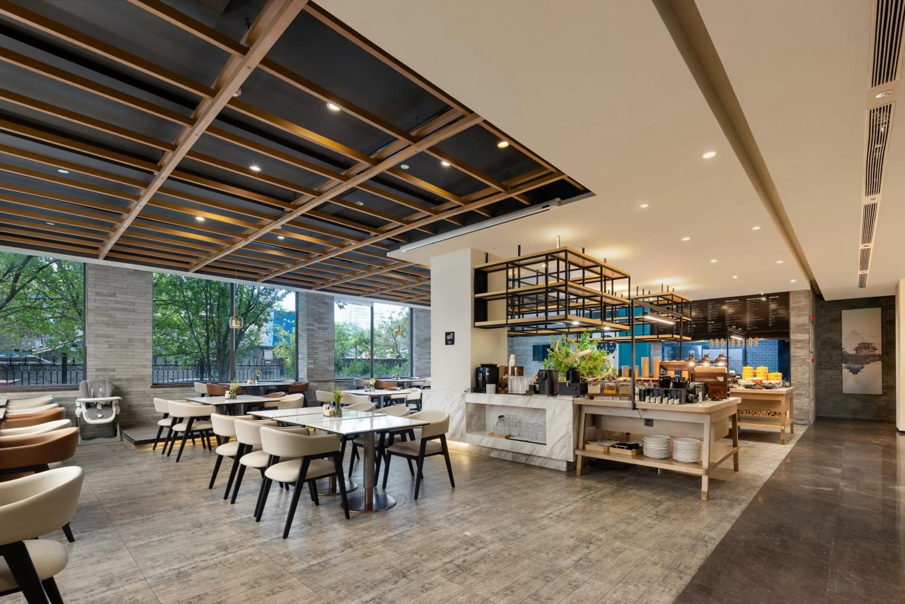 Restaurant/places to eat in Atour Hotel Financial Street Beijing