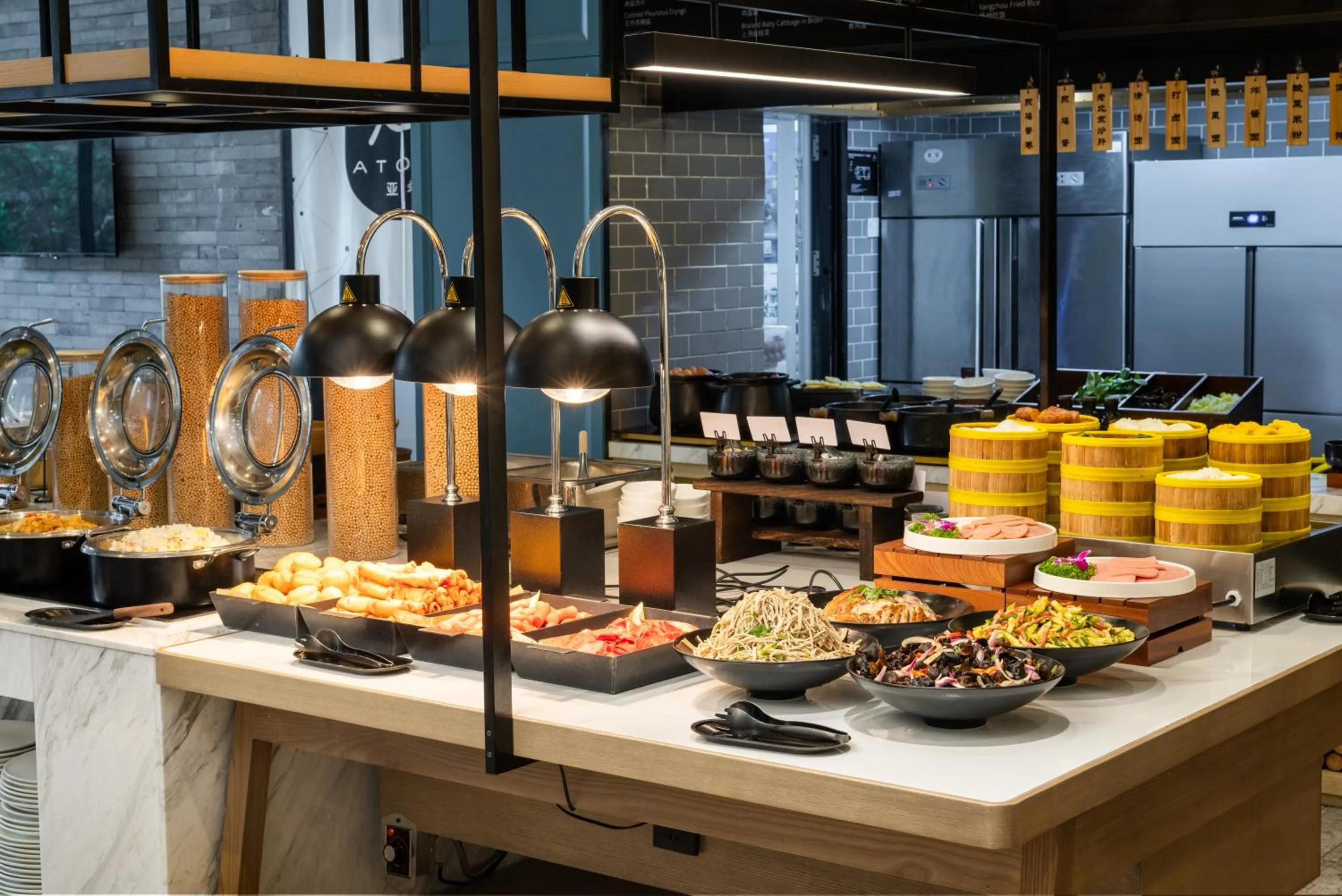 Restaurant/places to eat in Atour Hotel Financial Street Beijing