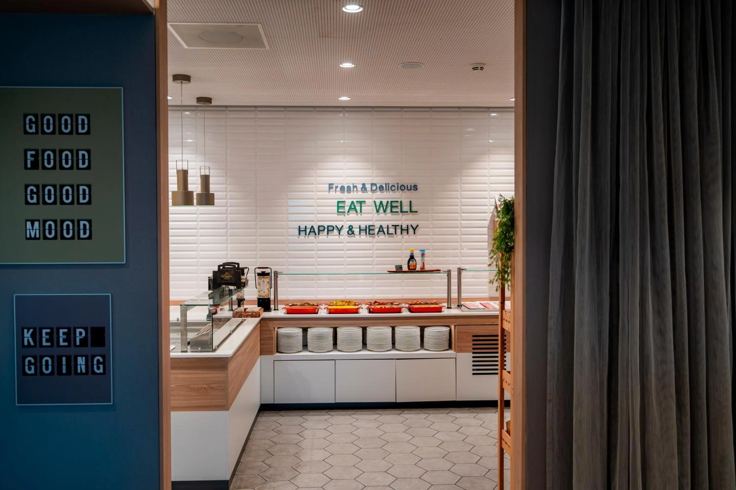 Restaurant/places to eat in Holiday Inn - Eindhoven Airport by IHG