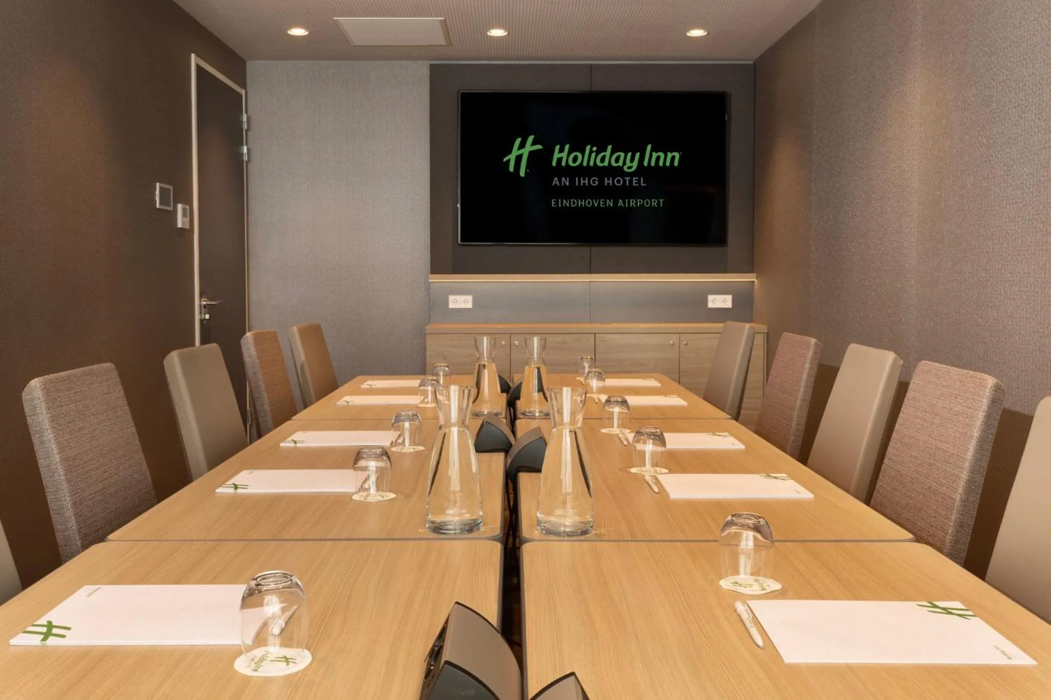 Meeting/conference room in Holiday Inn - Eindhoven Airport by IHG