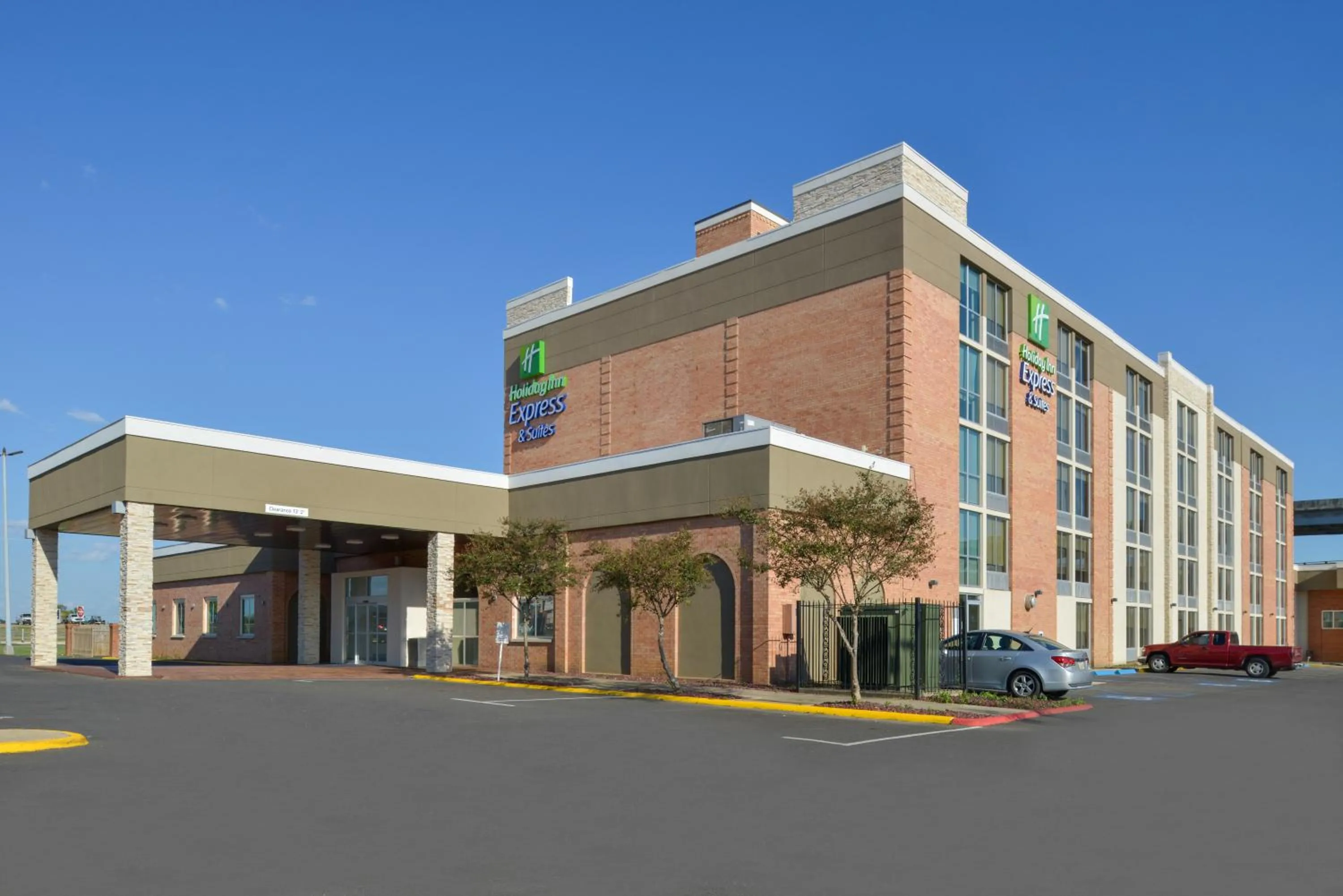 Property building in Holiday Inn Express & Suites - Shreveport - Downtown by IHG