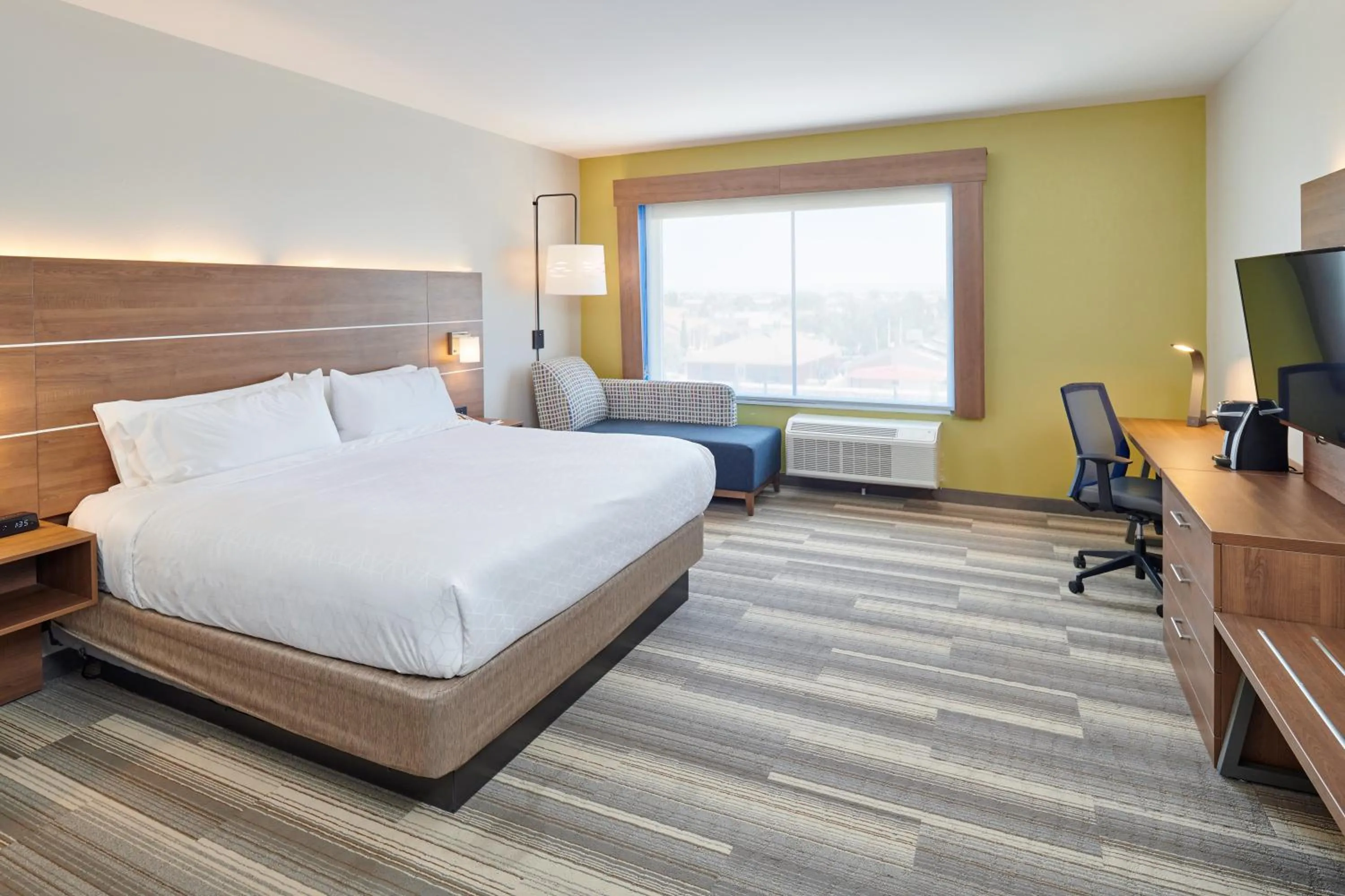 Photo of the whole room, Bed in Holiday Inn Express & Suites El Paso - Sunland Park Area by IHG