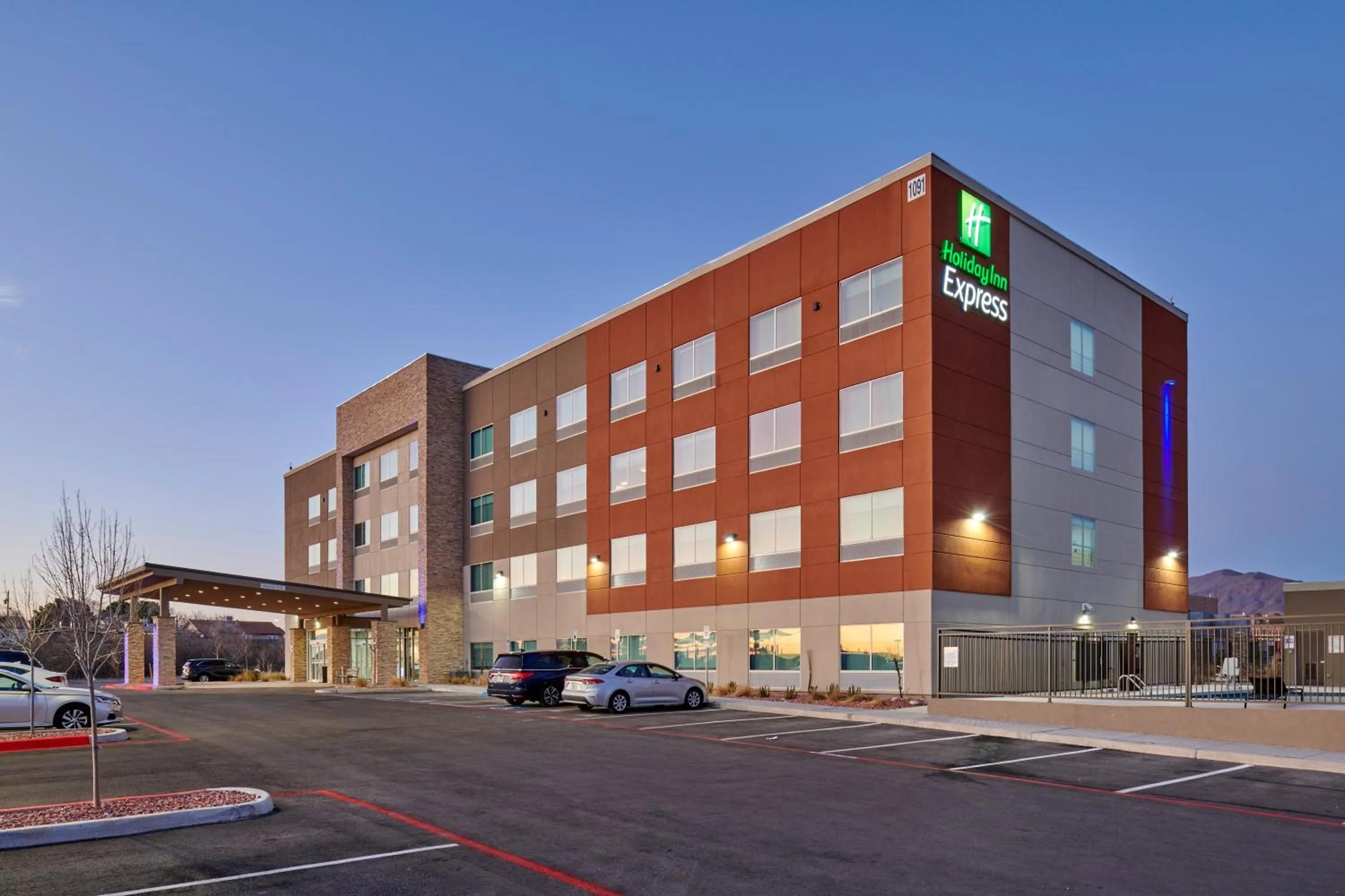 Property building in Holiday Inn Express & Suites El Paso - Sunland Park Area by IHG