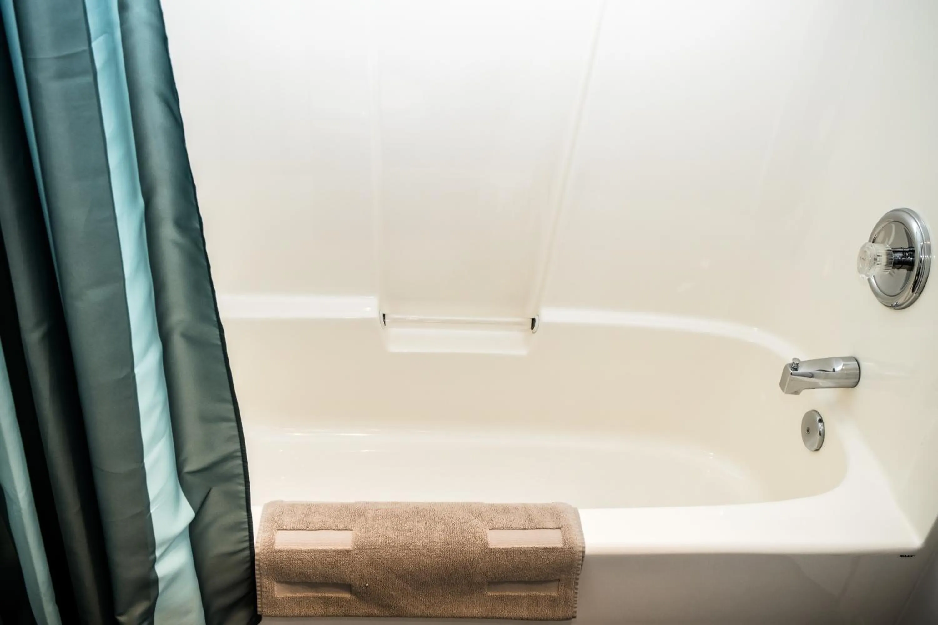 Bathroom in Crescent Motel